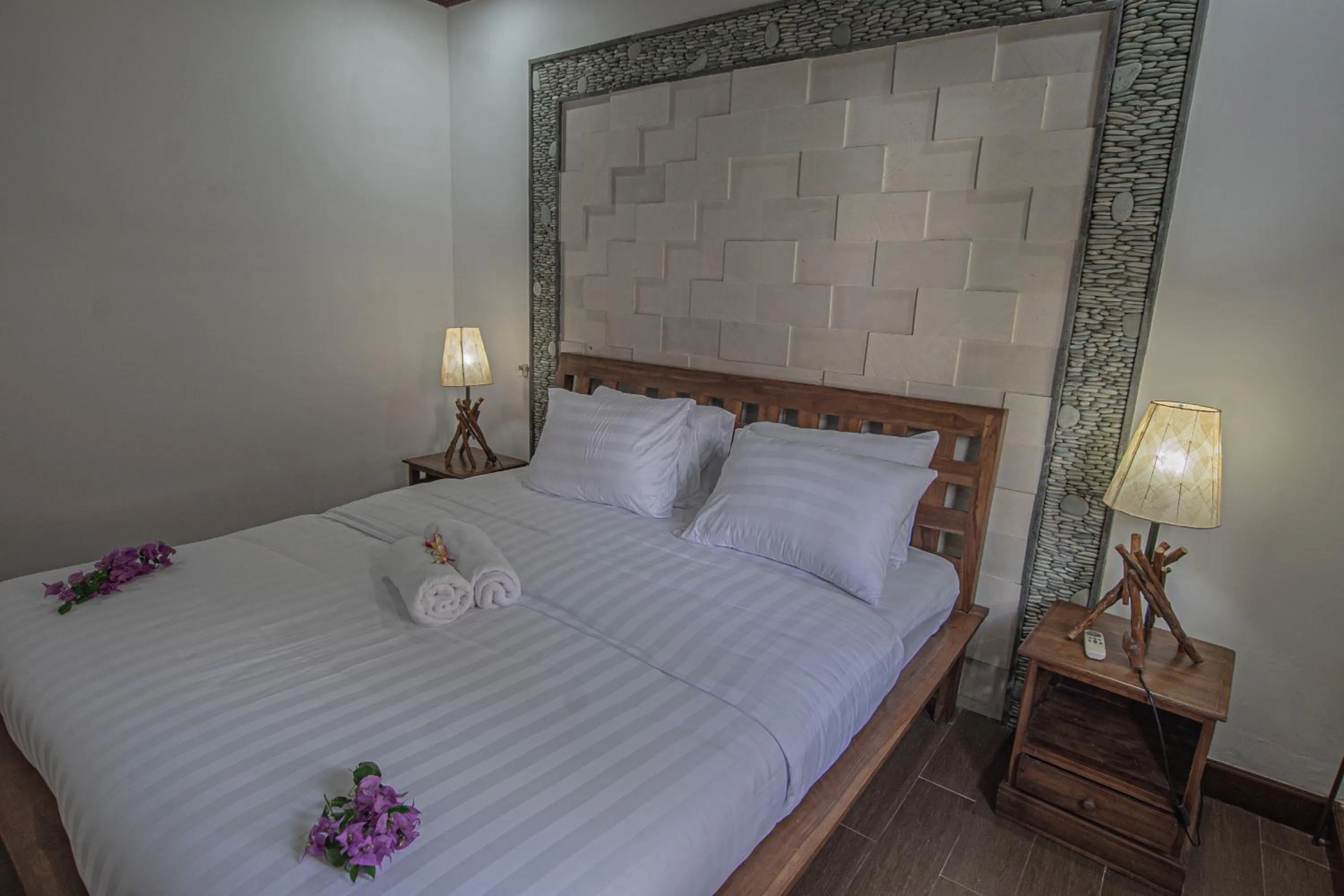 Bed in Panorama Cottages I