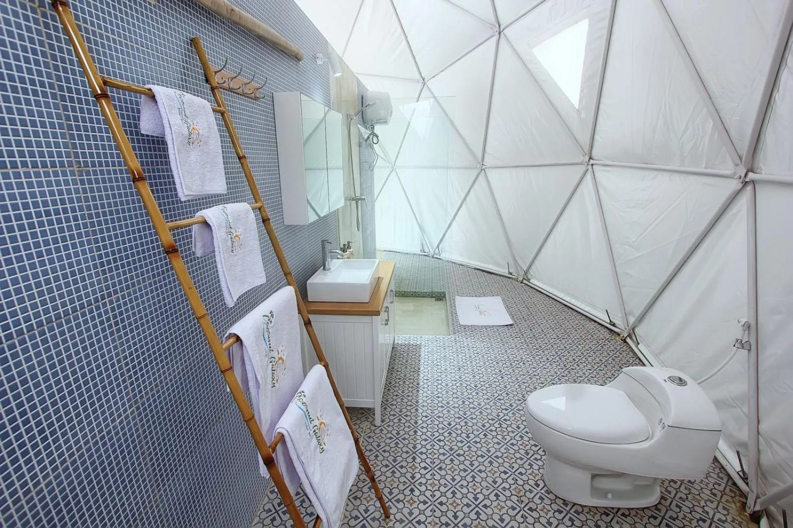 Toilet in Coconut Galaxy Villas by Bali Cabin