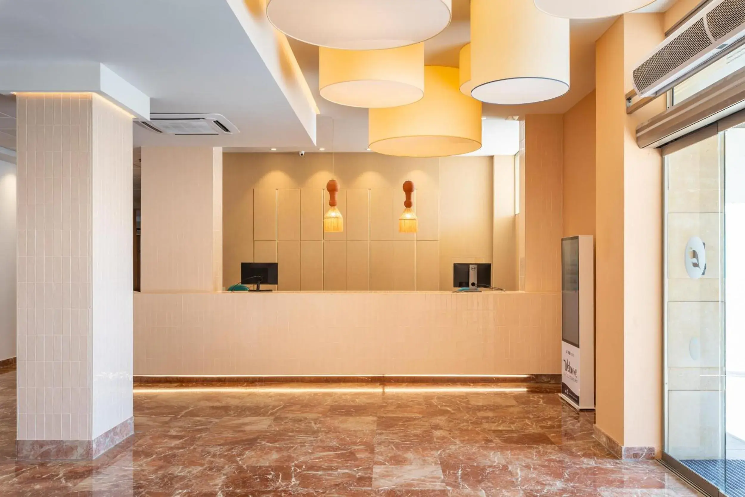 Lobby or reception in THB San Fermín Lobby or reception in THB San Fermín