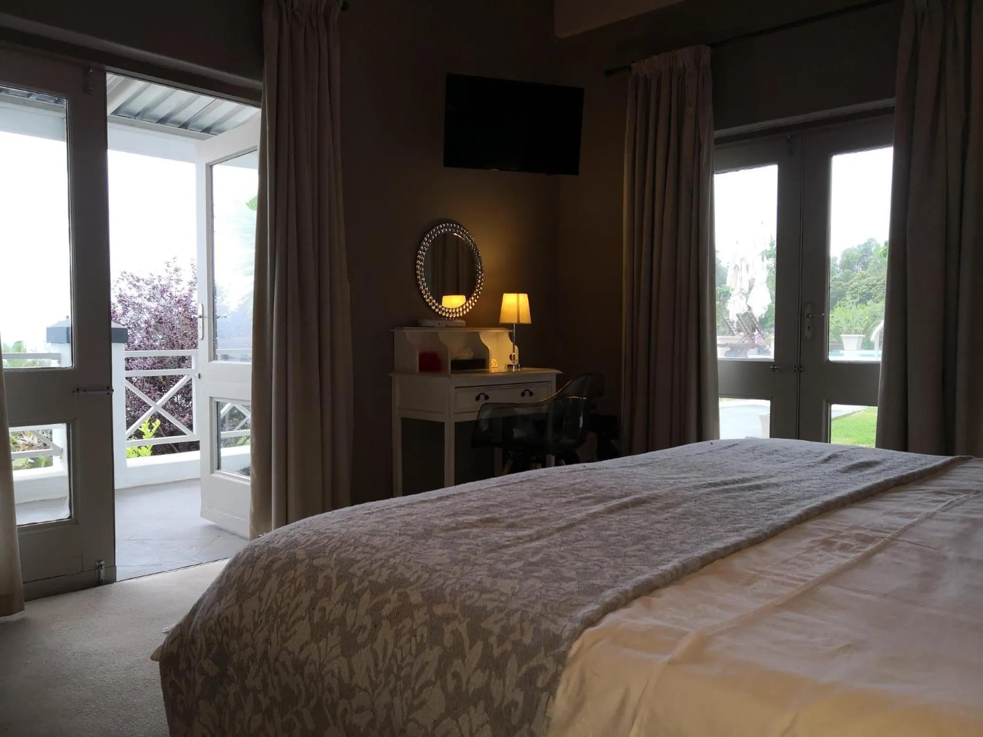 Bedroom, Bed in Perle Du Cap