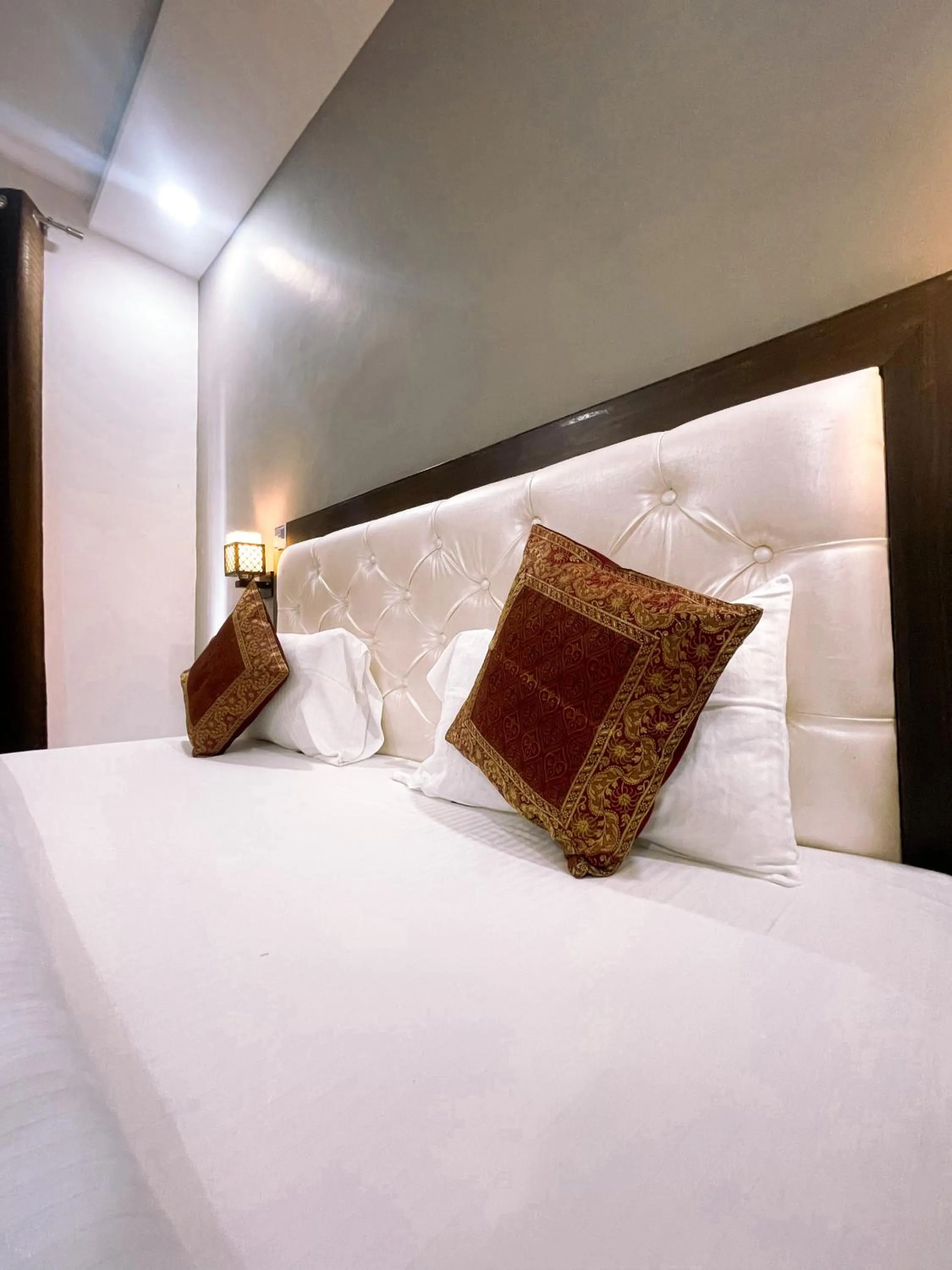 Bed in Blue River Hostel, Rishikesh