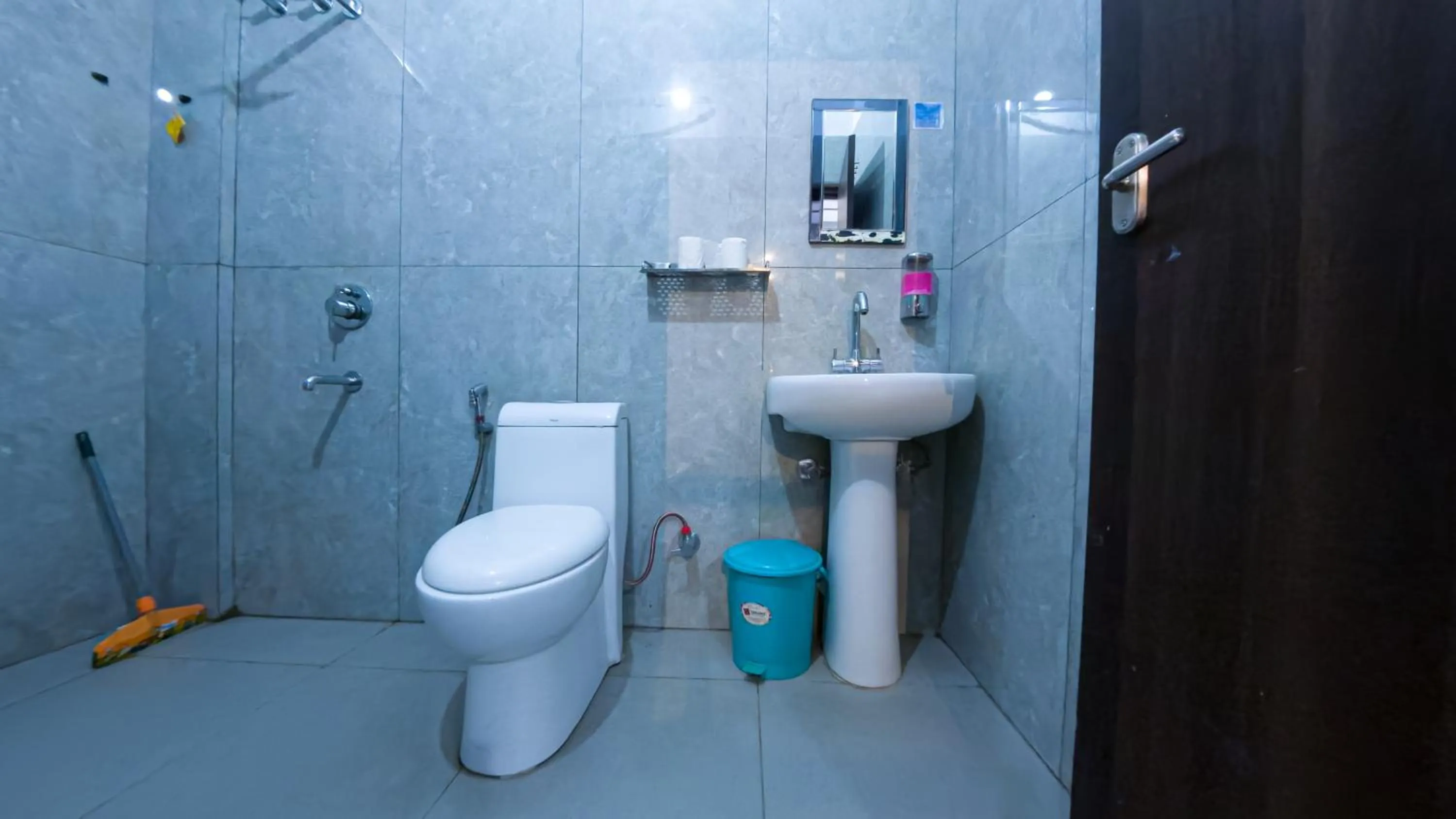 Blue River Hostel, Rishikesh