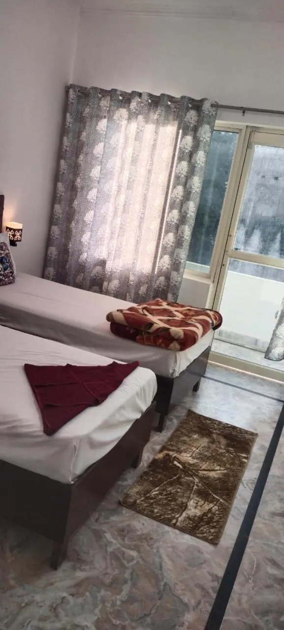 Deluxe Single Room - single occupancy in Karma Hostel