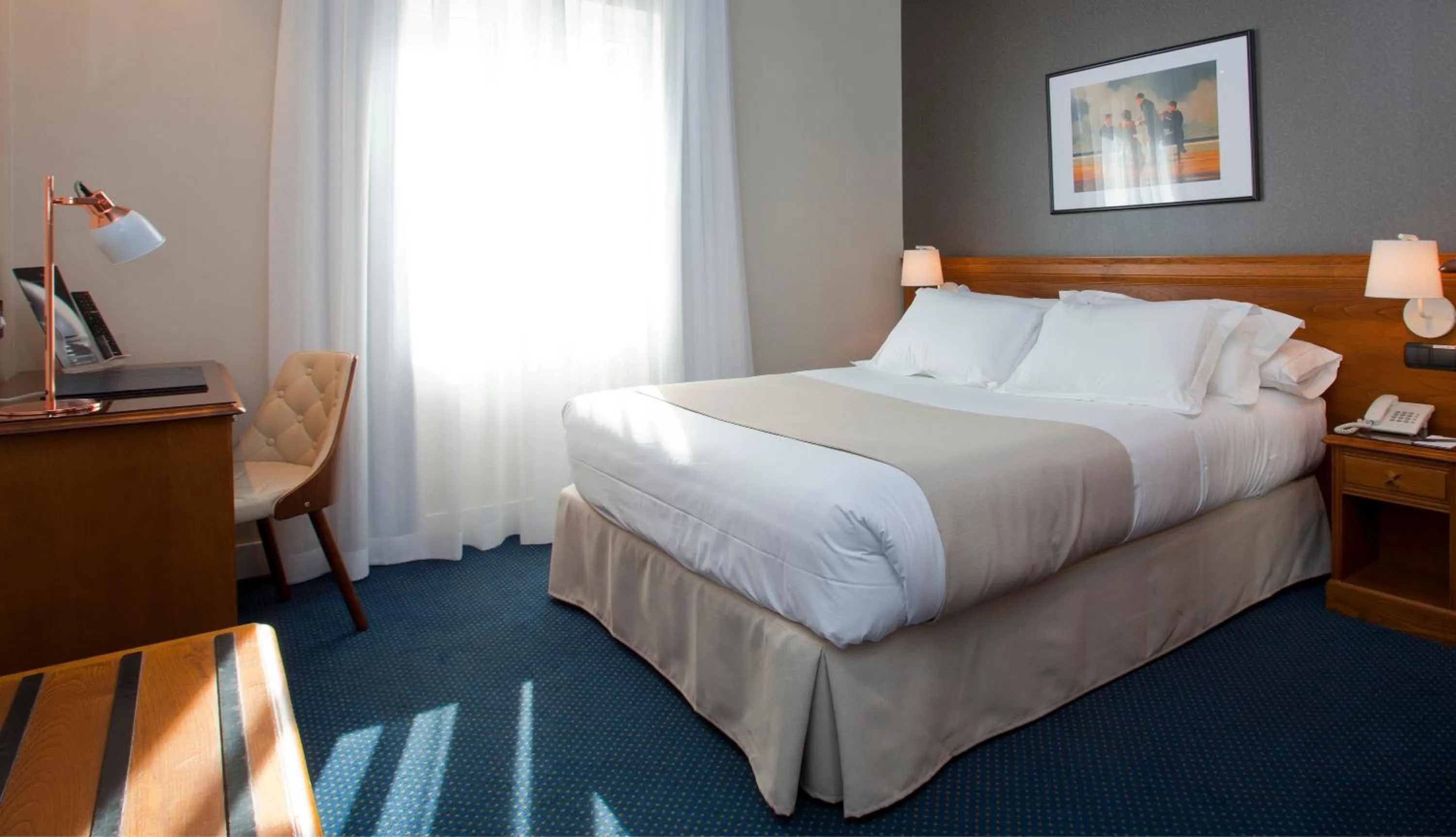 Photo of the whole room in Felipe IV