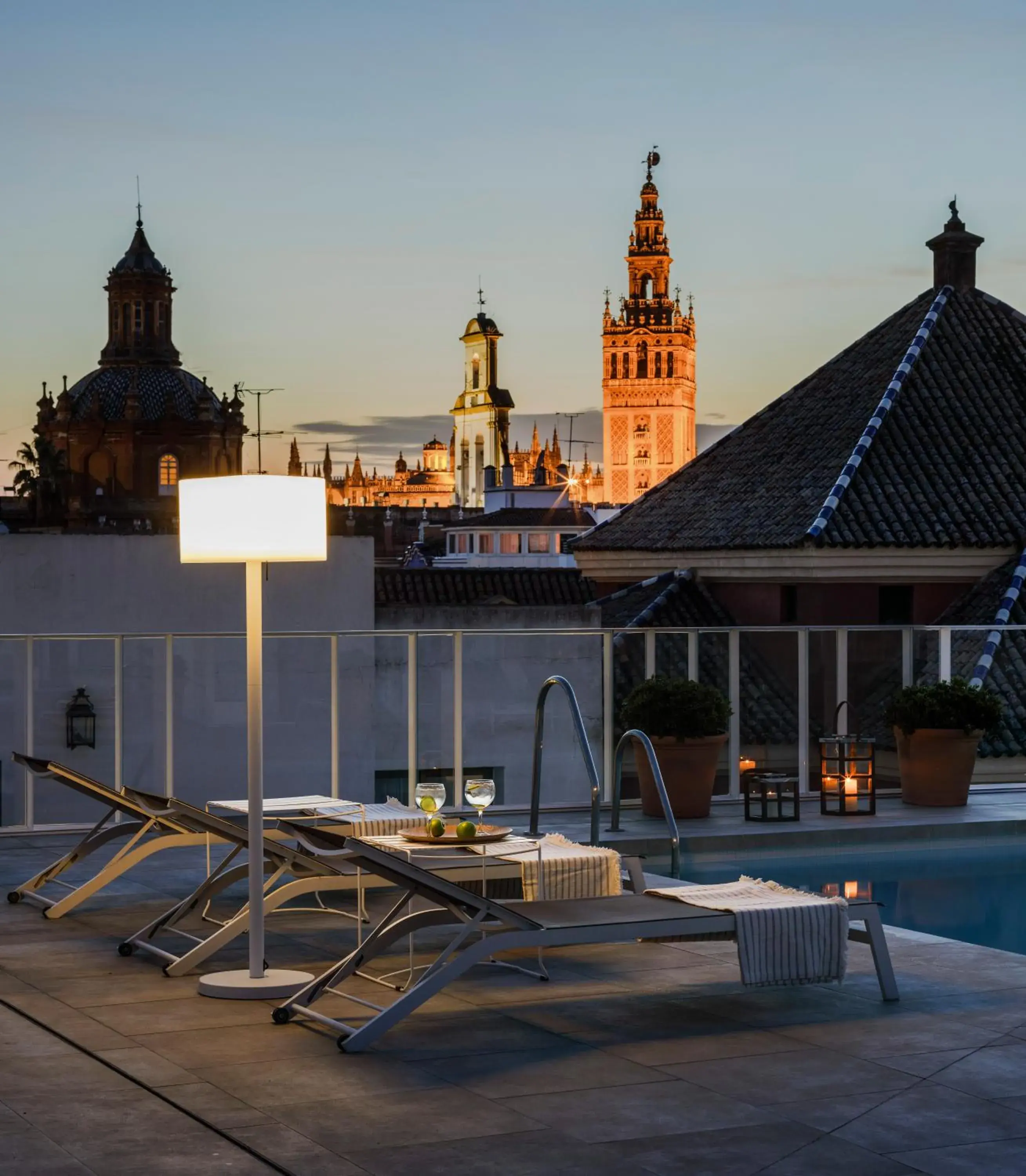 Pool view in Hotel Fernando III Pool view in Hotel Fernando III