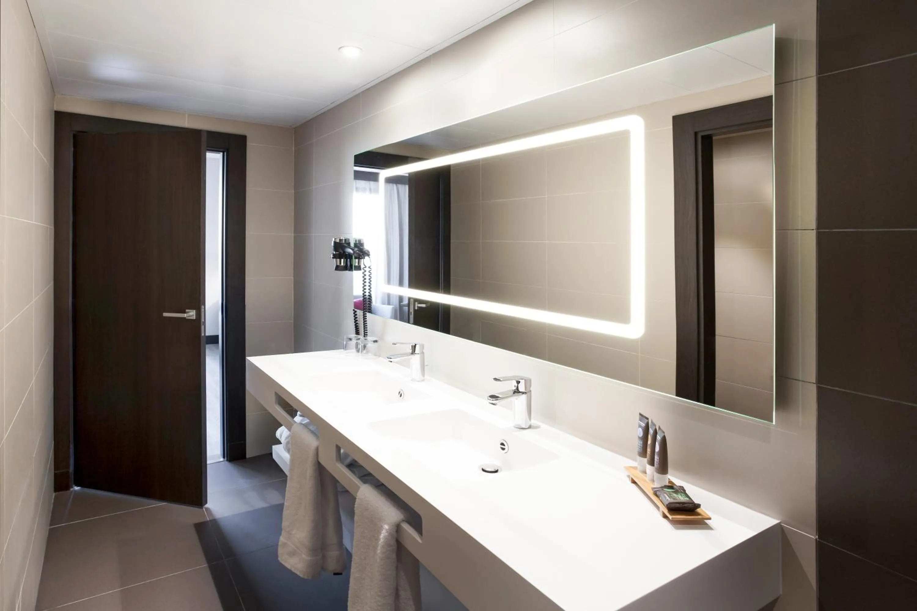 Bathroom in Novotel Madrid Center