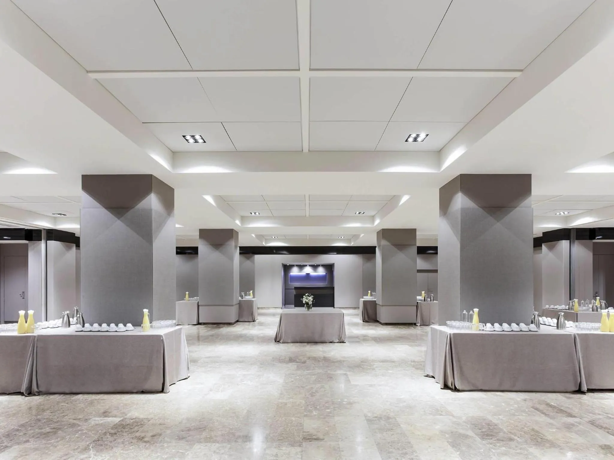 Meeting/conference room in Novotel Madrid Center