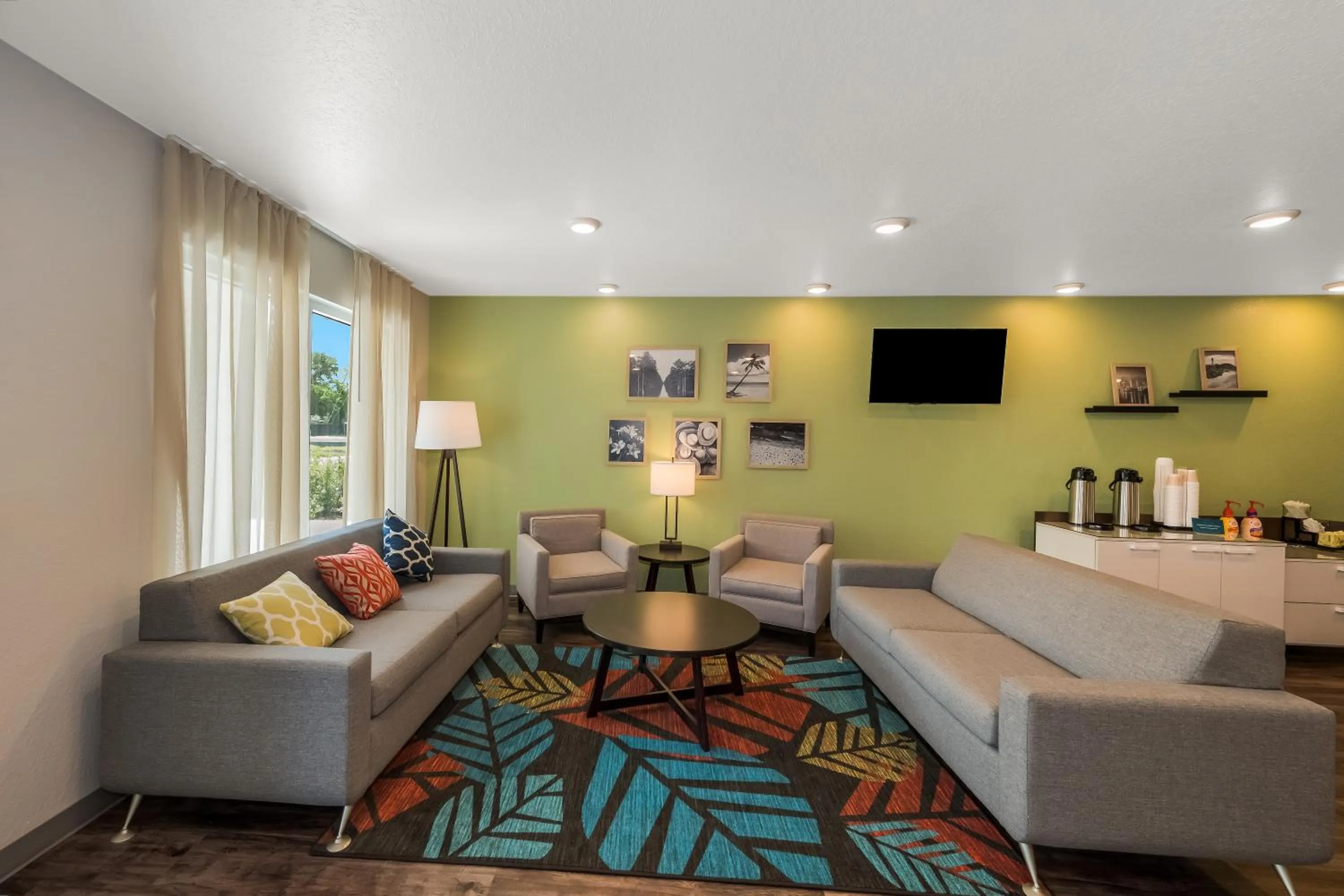 Lobby or reception in WoodSpring Suites West Palm Beach