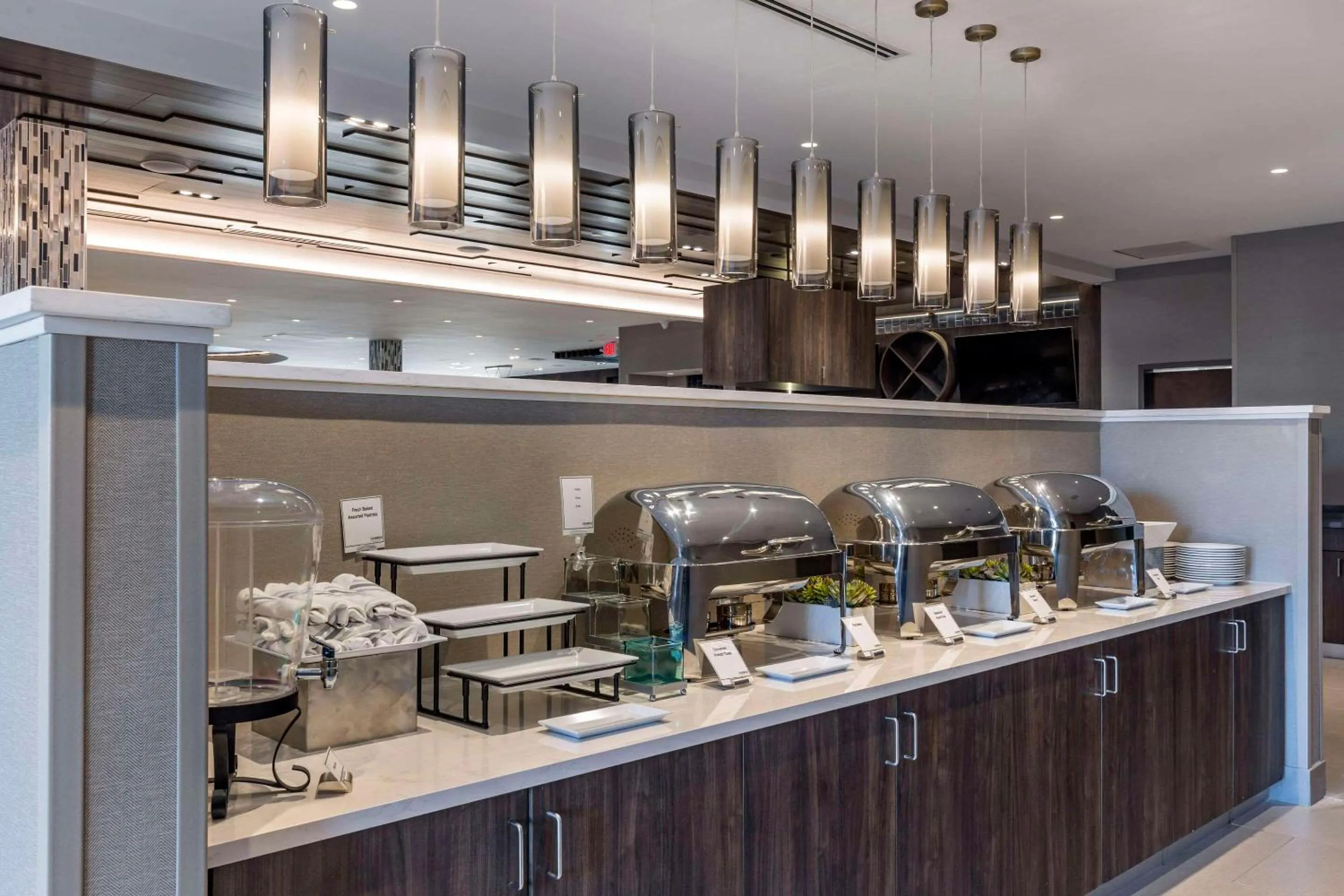 Breakfast in Cambria Hotel Manchester South Windsor