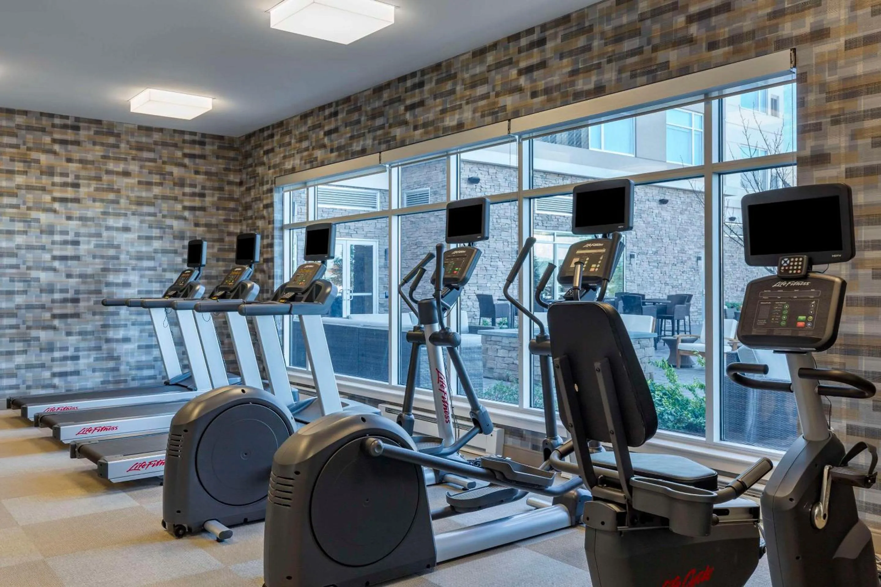 Fitness centre/facilities in Cambria Hotel Manchester South Windsor