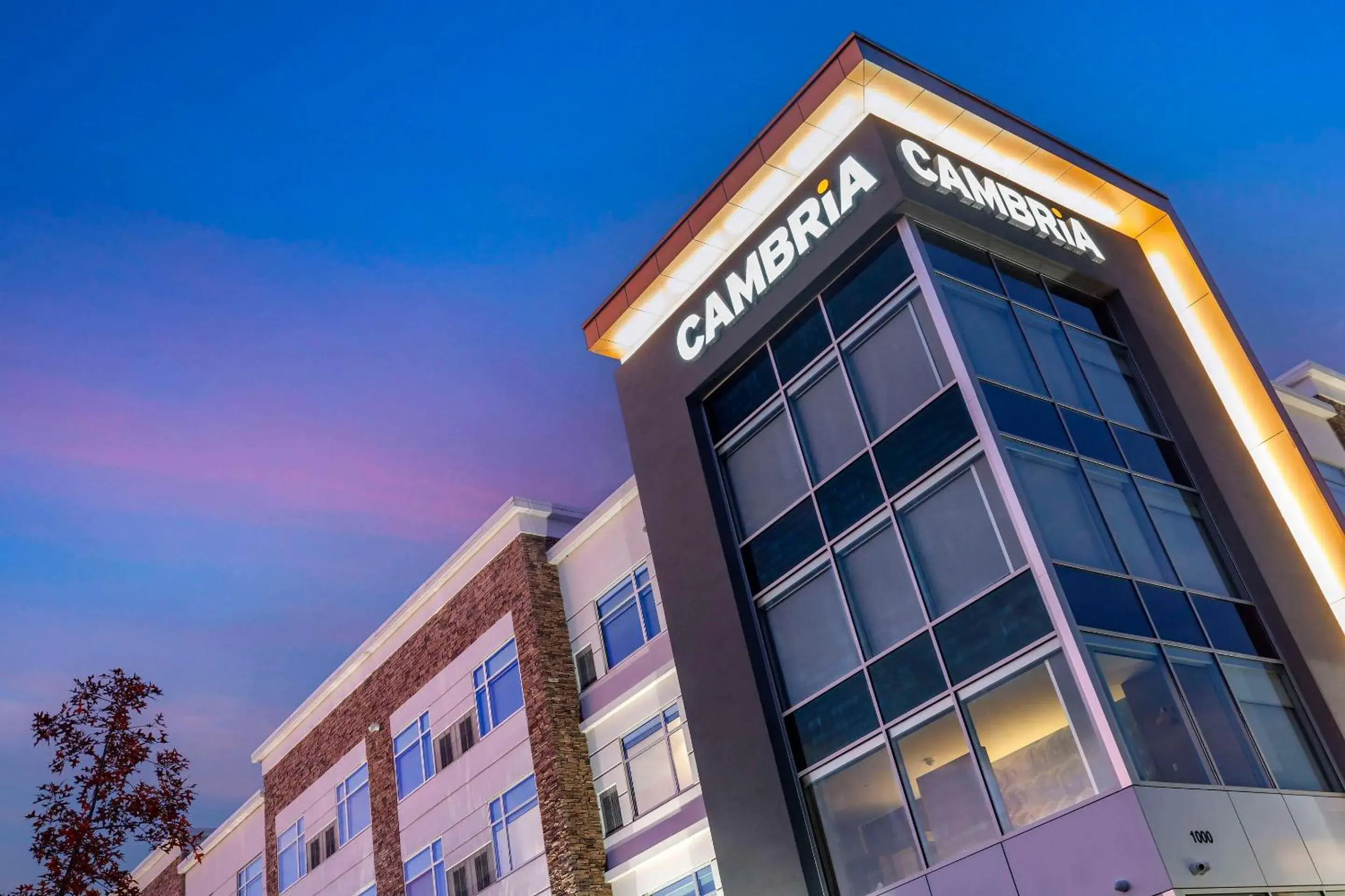 Property building in Cambria Hotel Manchester South Windsor Property building in Cambria Hotel Manchester South Windsor