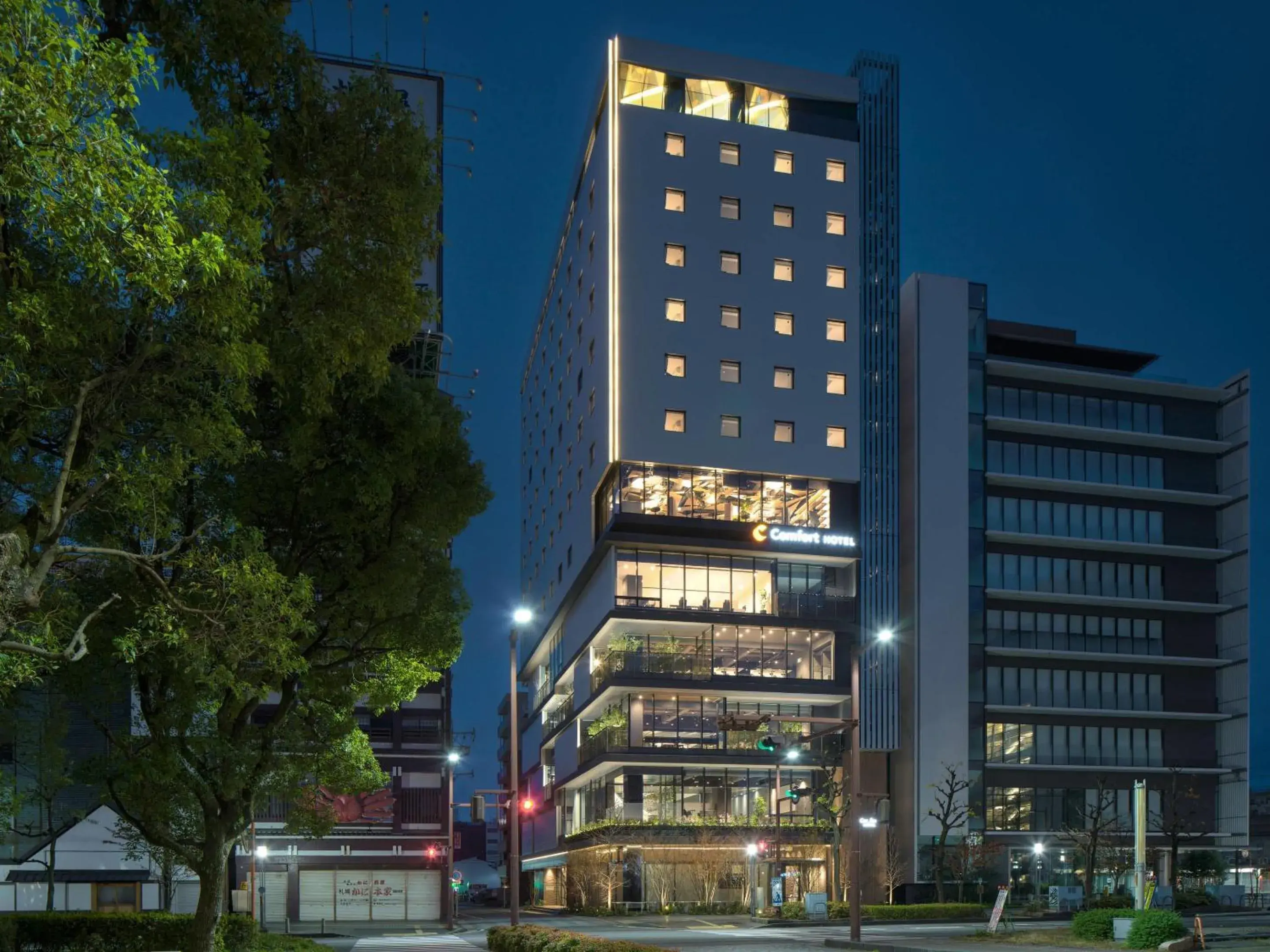 Property building in Comfort Hotel Yokkaichi Property building in Comfort Hotel Yokkaichi
