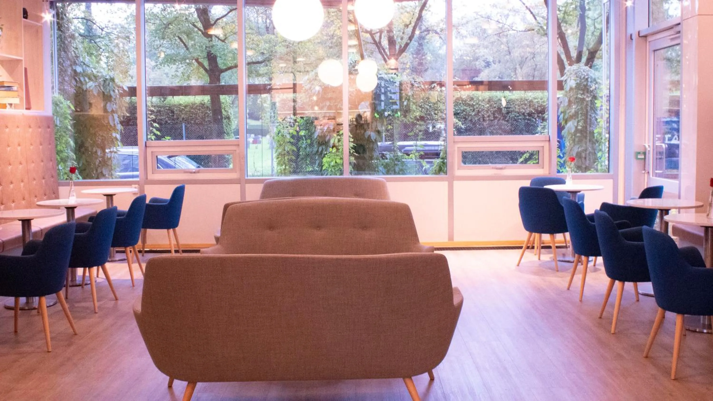 Seating area in Ullevål Hotel