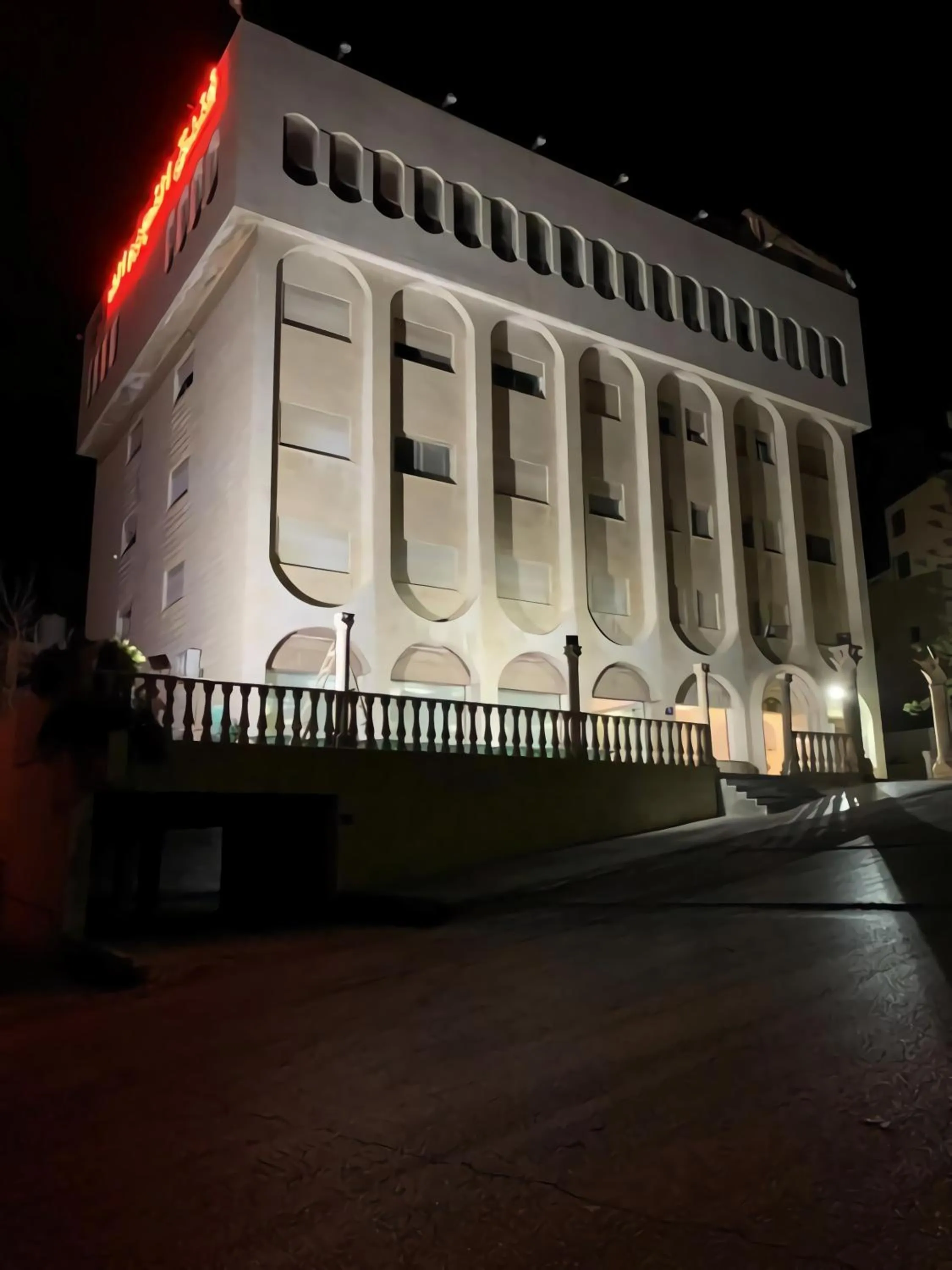 Nojoom Hotel