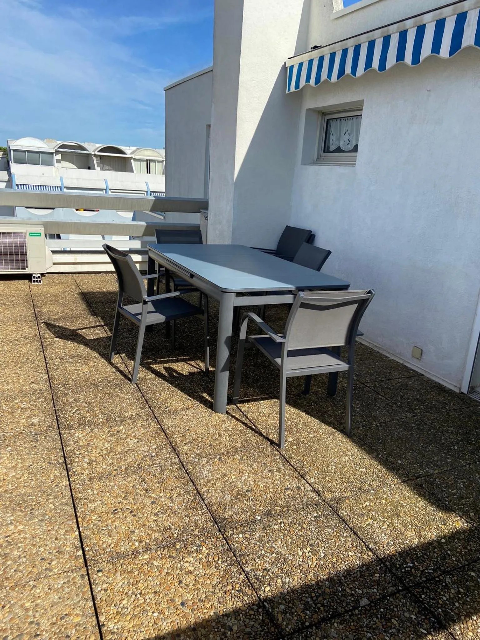 Patio in Appartement grande terrasse Climatisé
