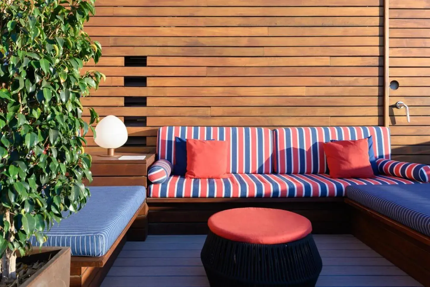 Lounge or bar in Europark Lounge or bar in Europark