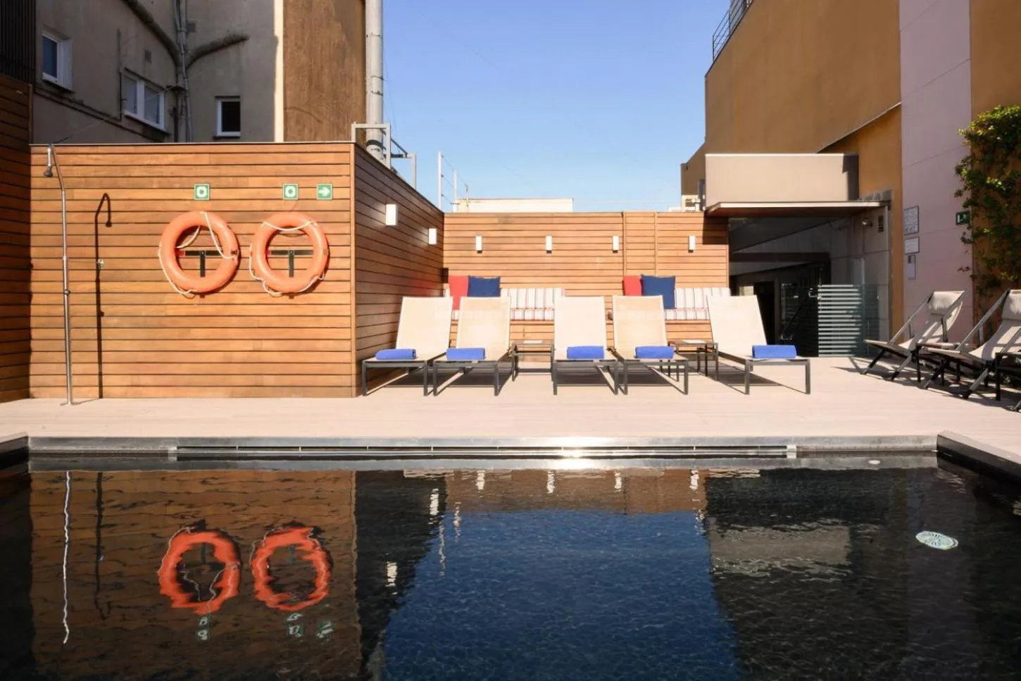 Swimming pool in Europark