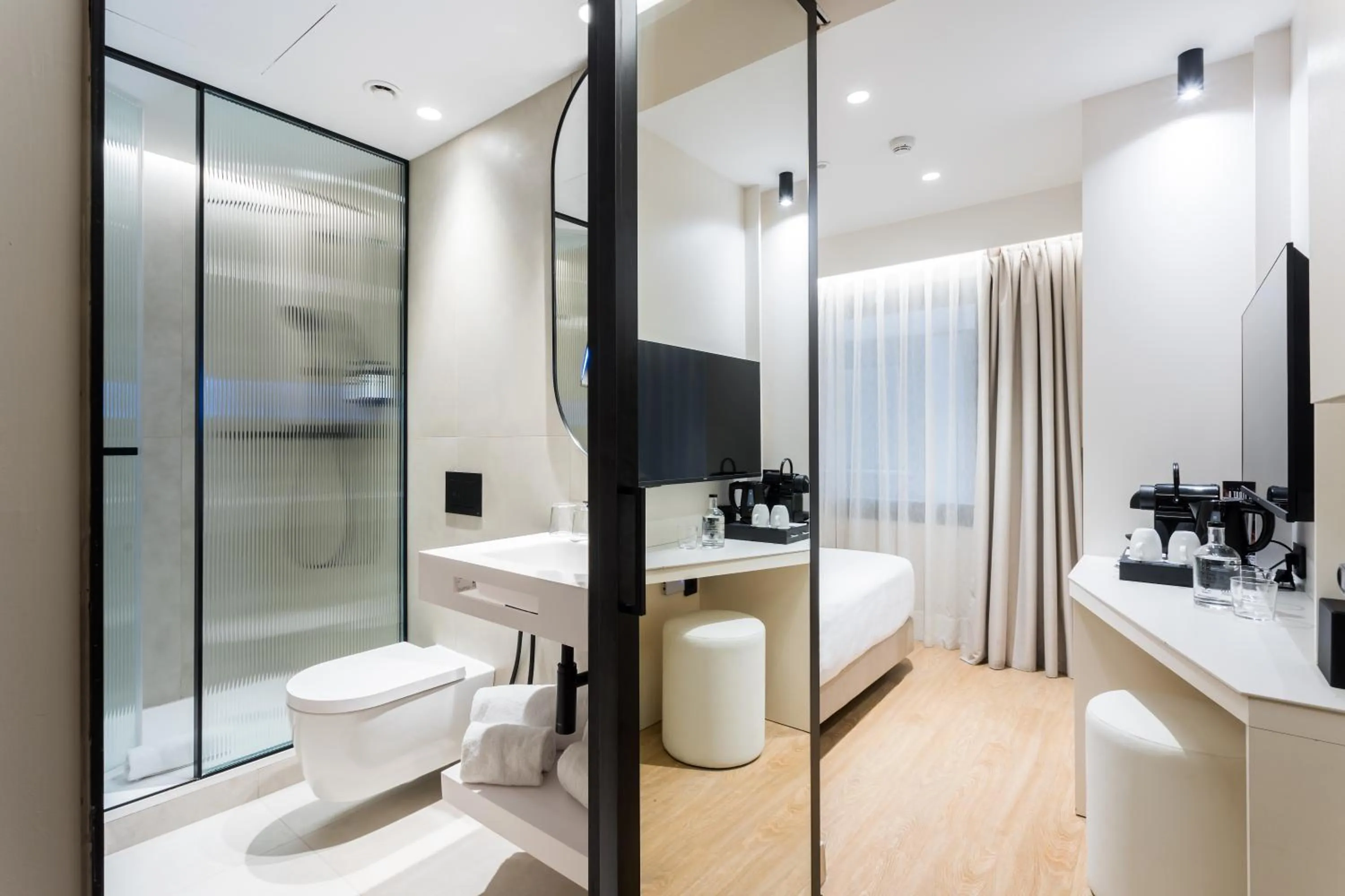 Photo of the whole room in Royal Ramblas