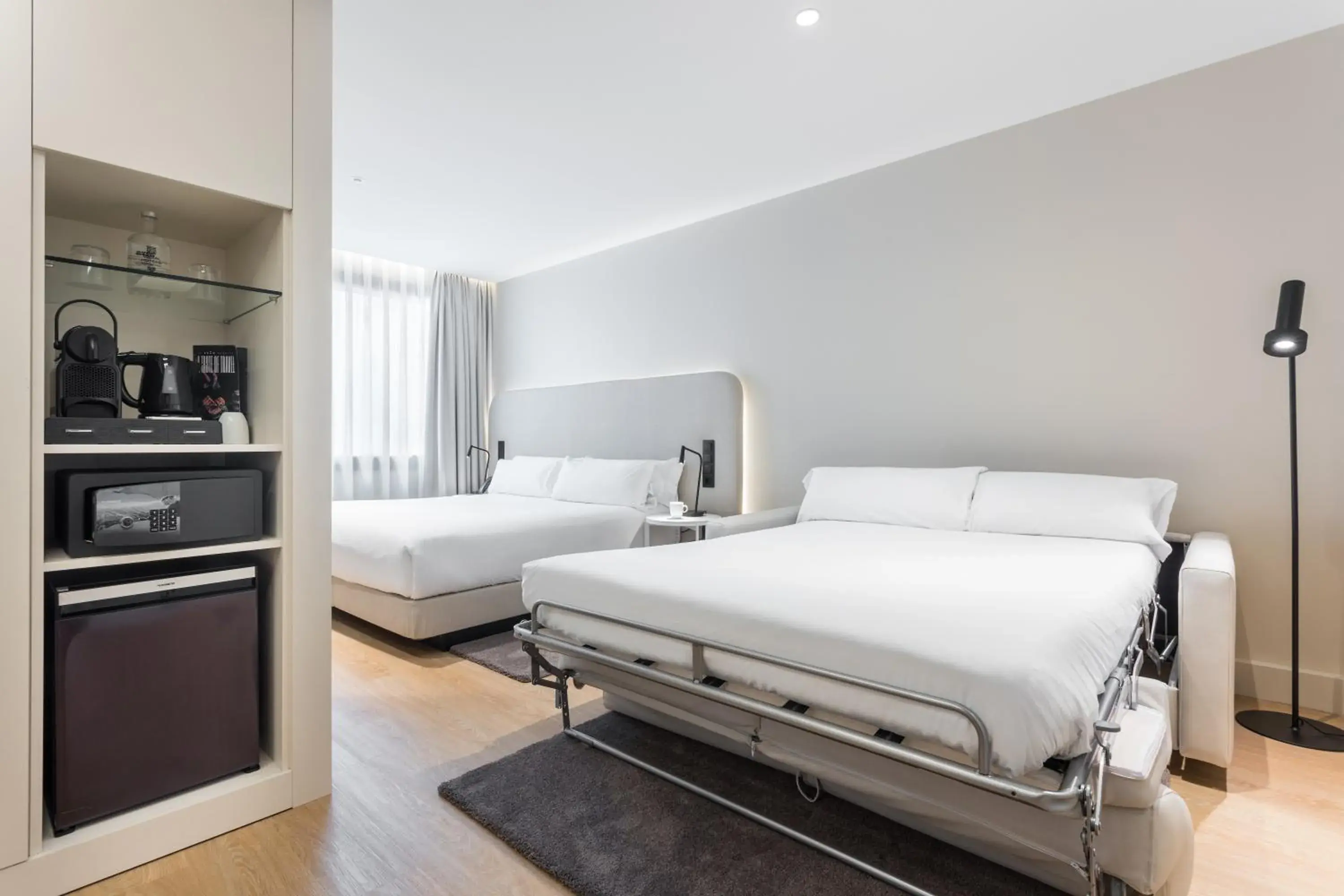 Photo of the whole room, Bed in Royal Ramblas Photo of the whole room, Bed in Royal Ramblas