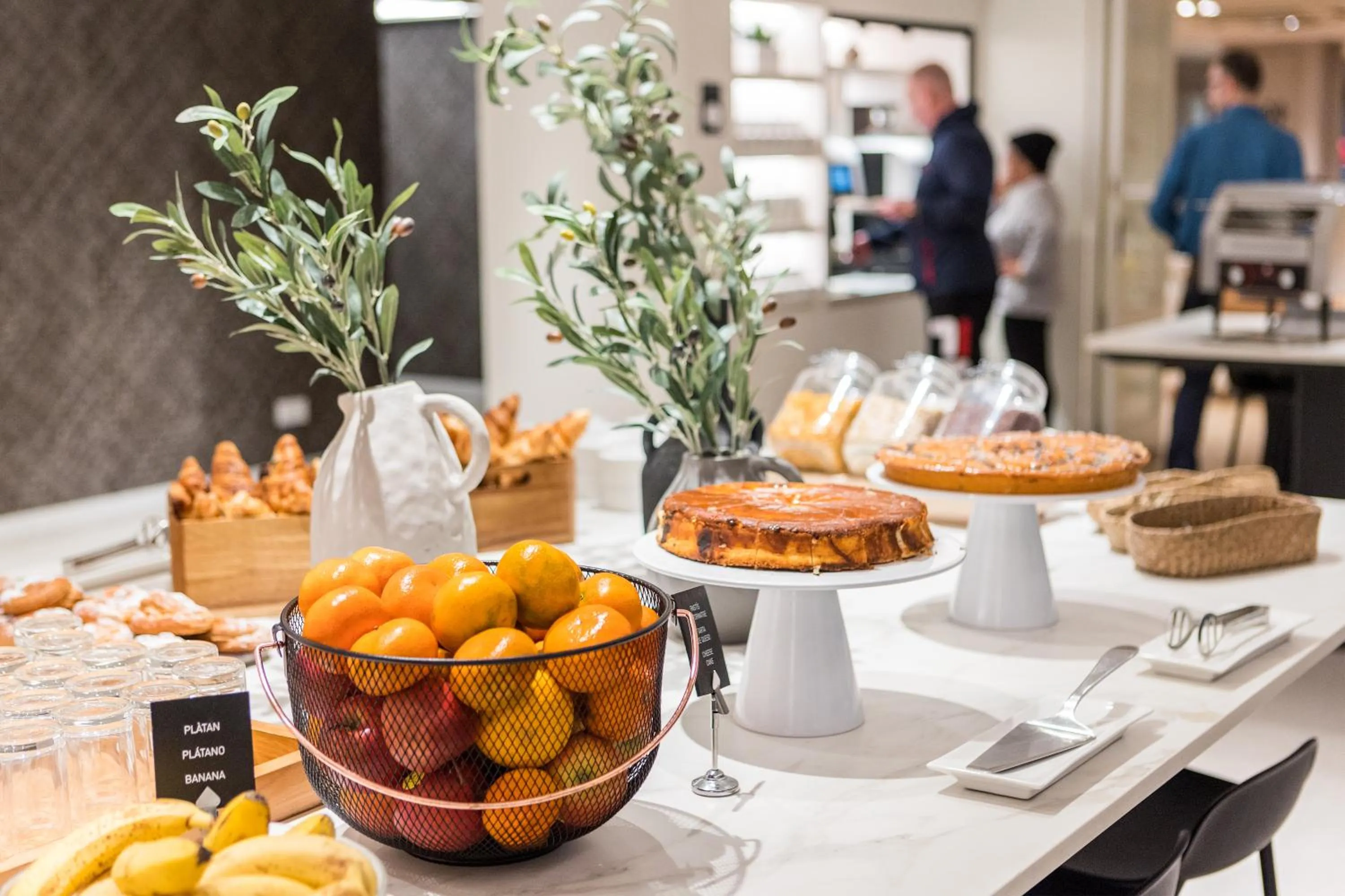 Buffet breakfast in Royal Ramblas