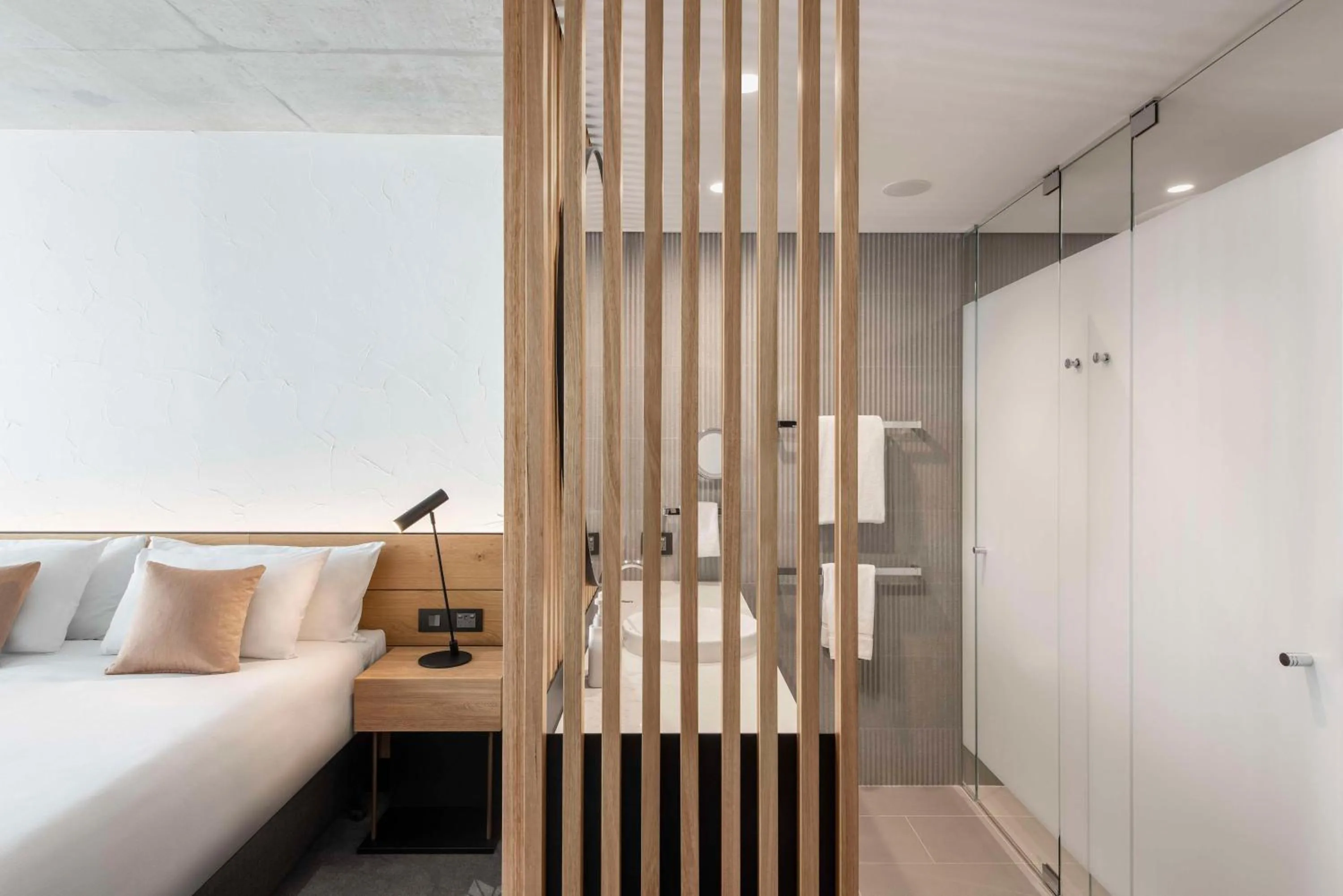 Bathroom, Bed in Vibe Hotel Adelaide