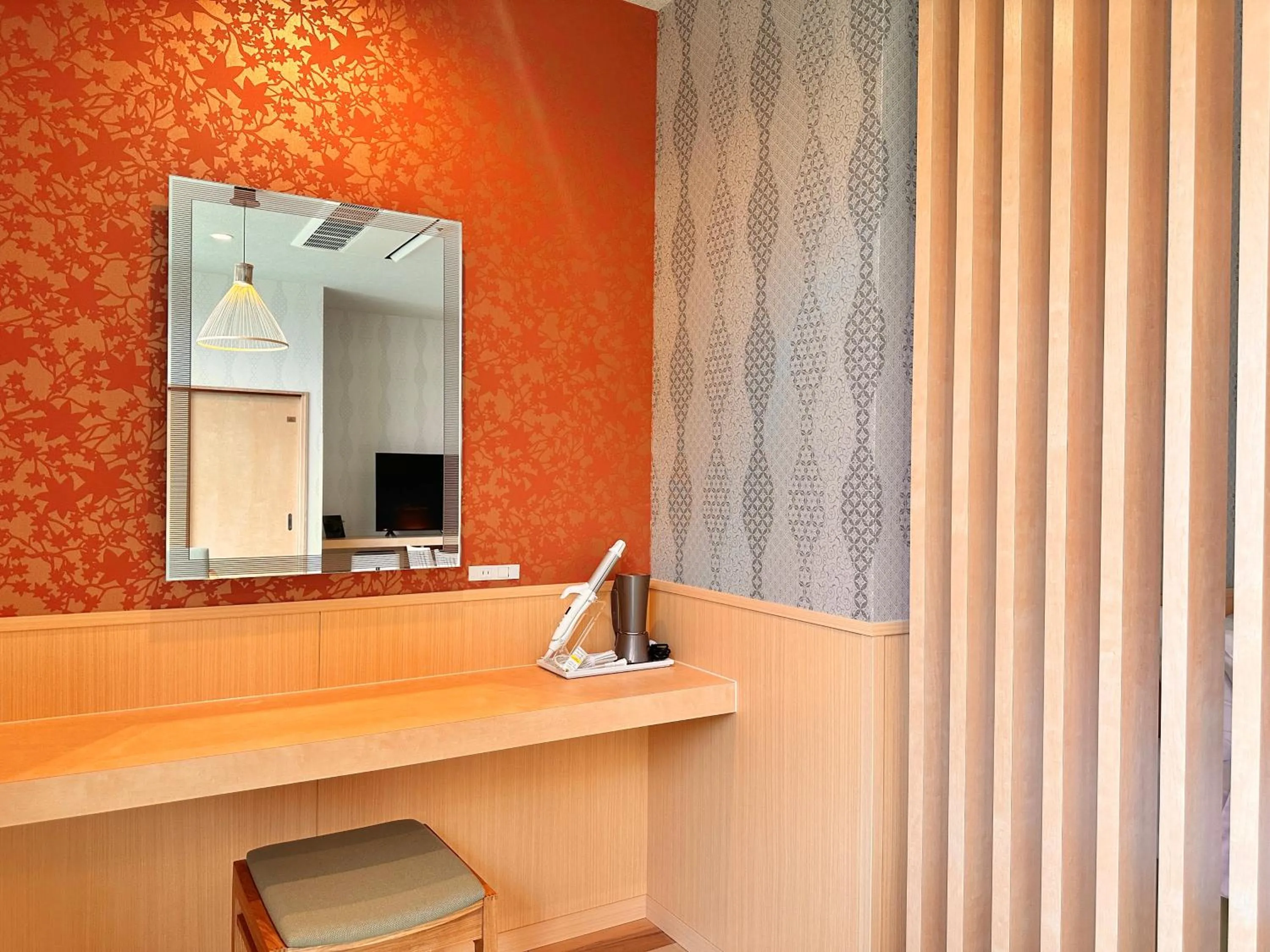 hair dresser in KOUBOUNOYU HONTEN