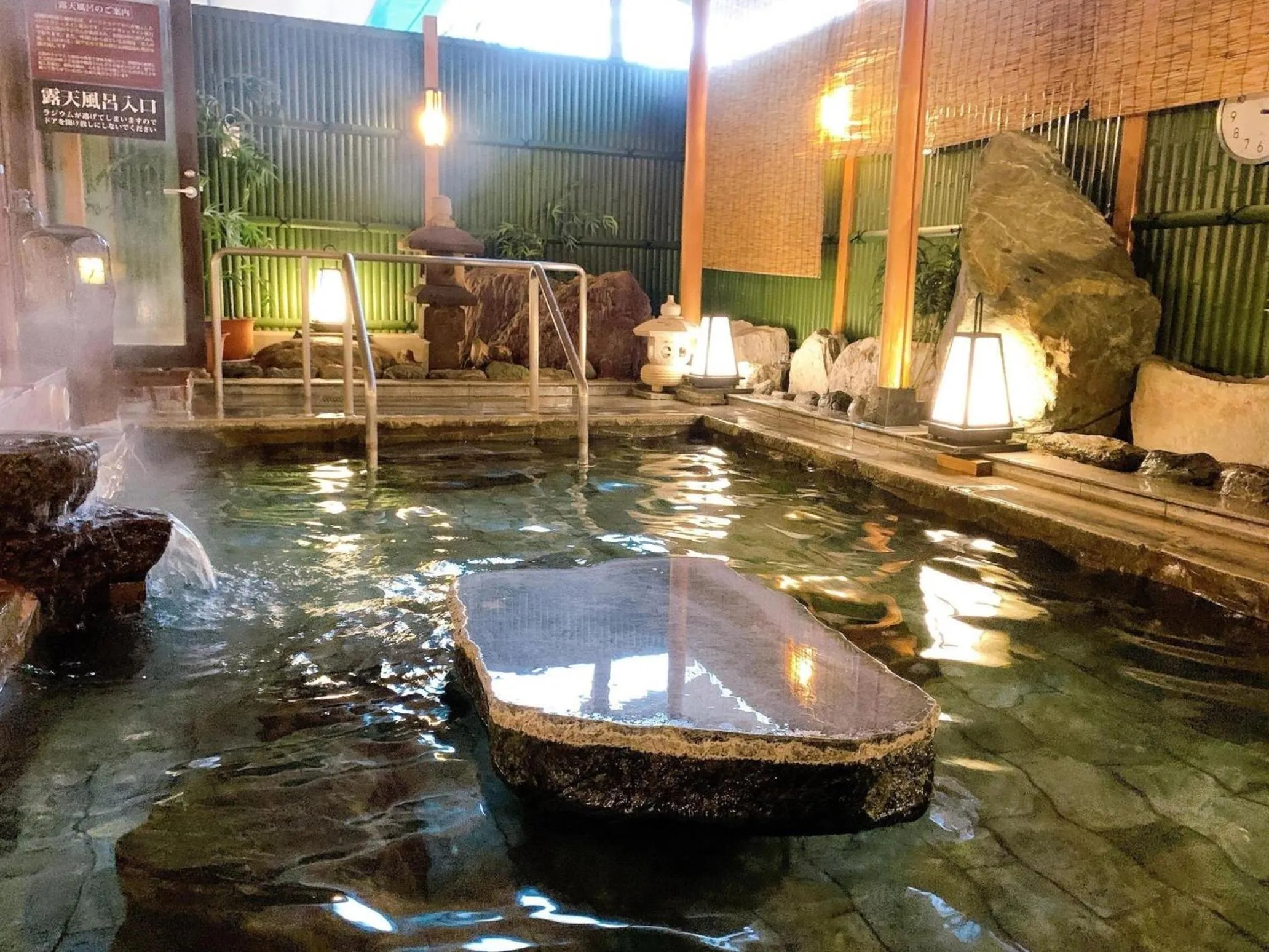 Hot Tub in KOUBOUNOYU NAGAOKA