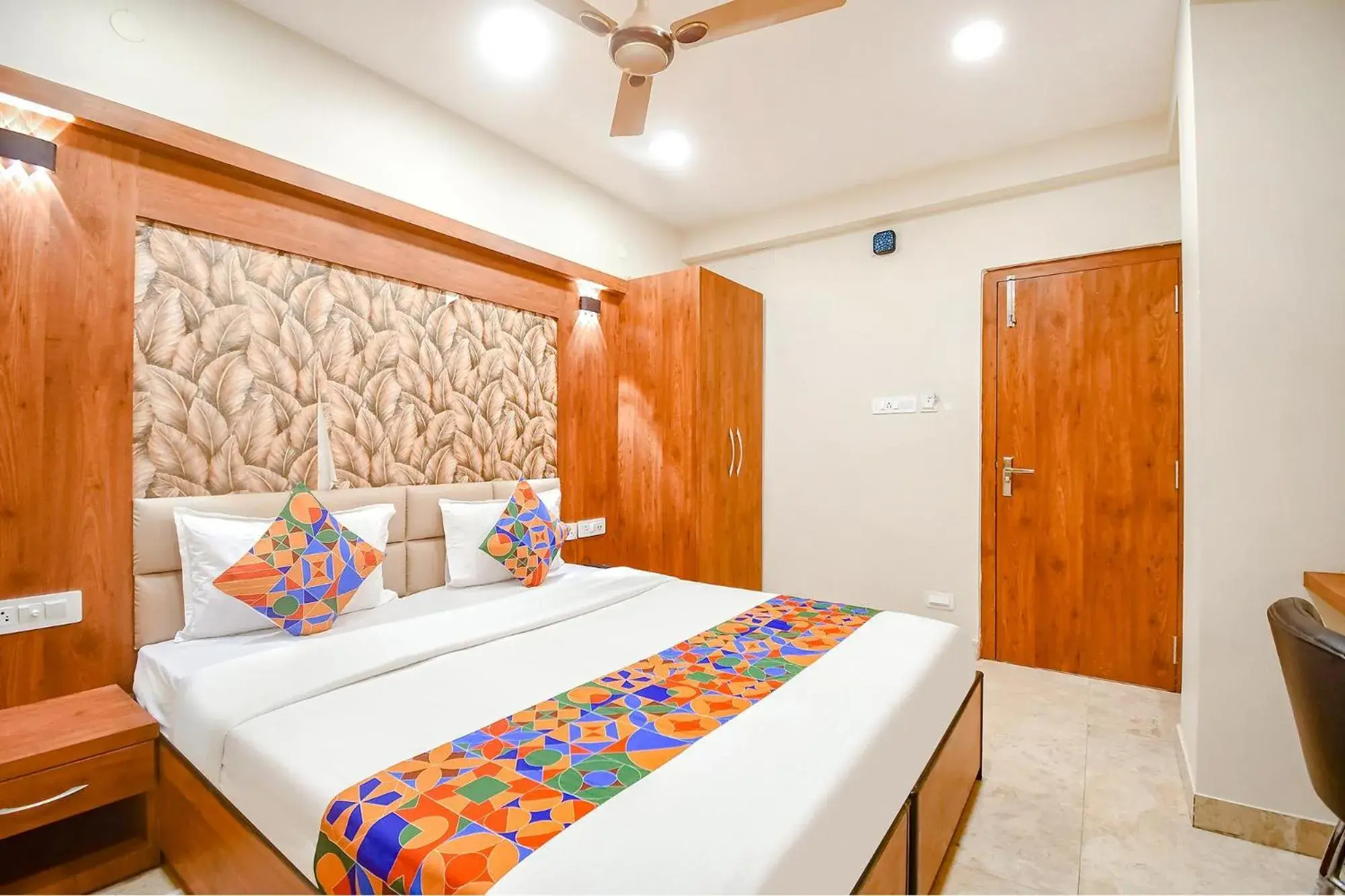 Deluxe Room - single occupancy in FabHotel Dreamworld Residency - Near Bisarjan Ghat Deluxe Room - single occupancy in FabHotel Dreamworld Residency - Near Bisarjan Ghat