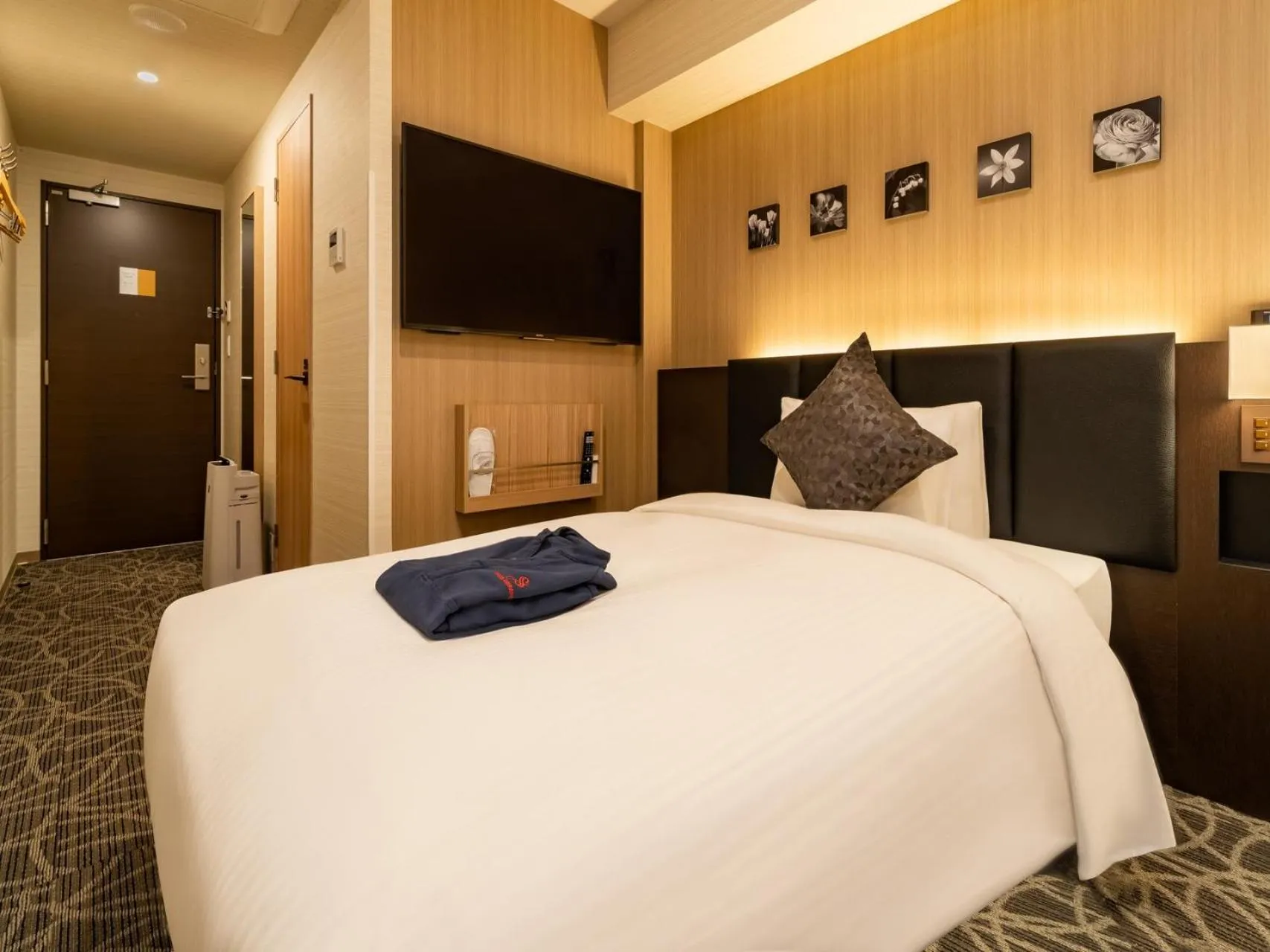 Photo of the whole room, Bed in Hotel Shuranza MAKUHARI BAY