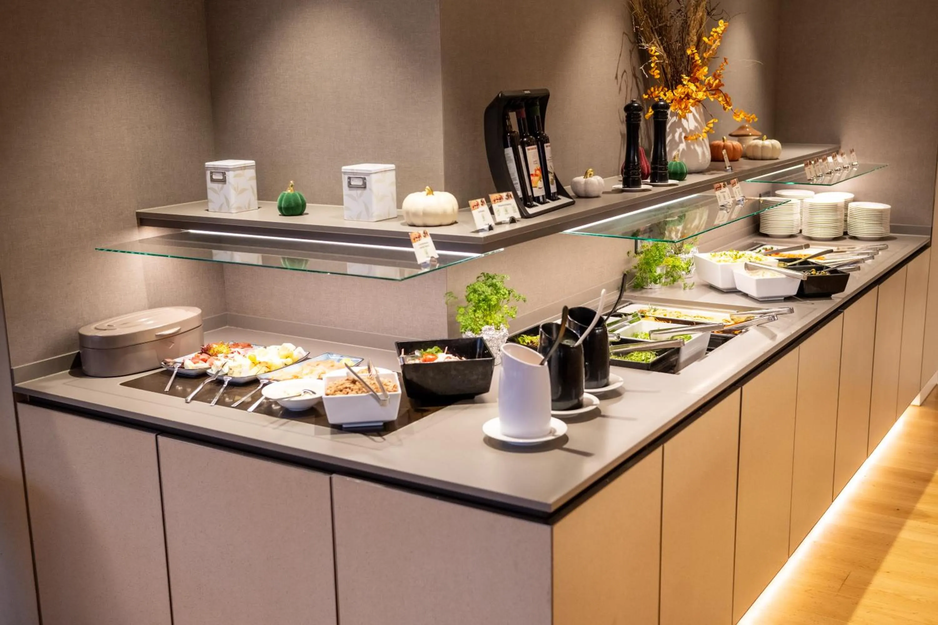 Restaurant/places to eat in Thermenhotel Gesundheits-Bad Buchau