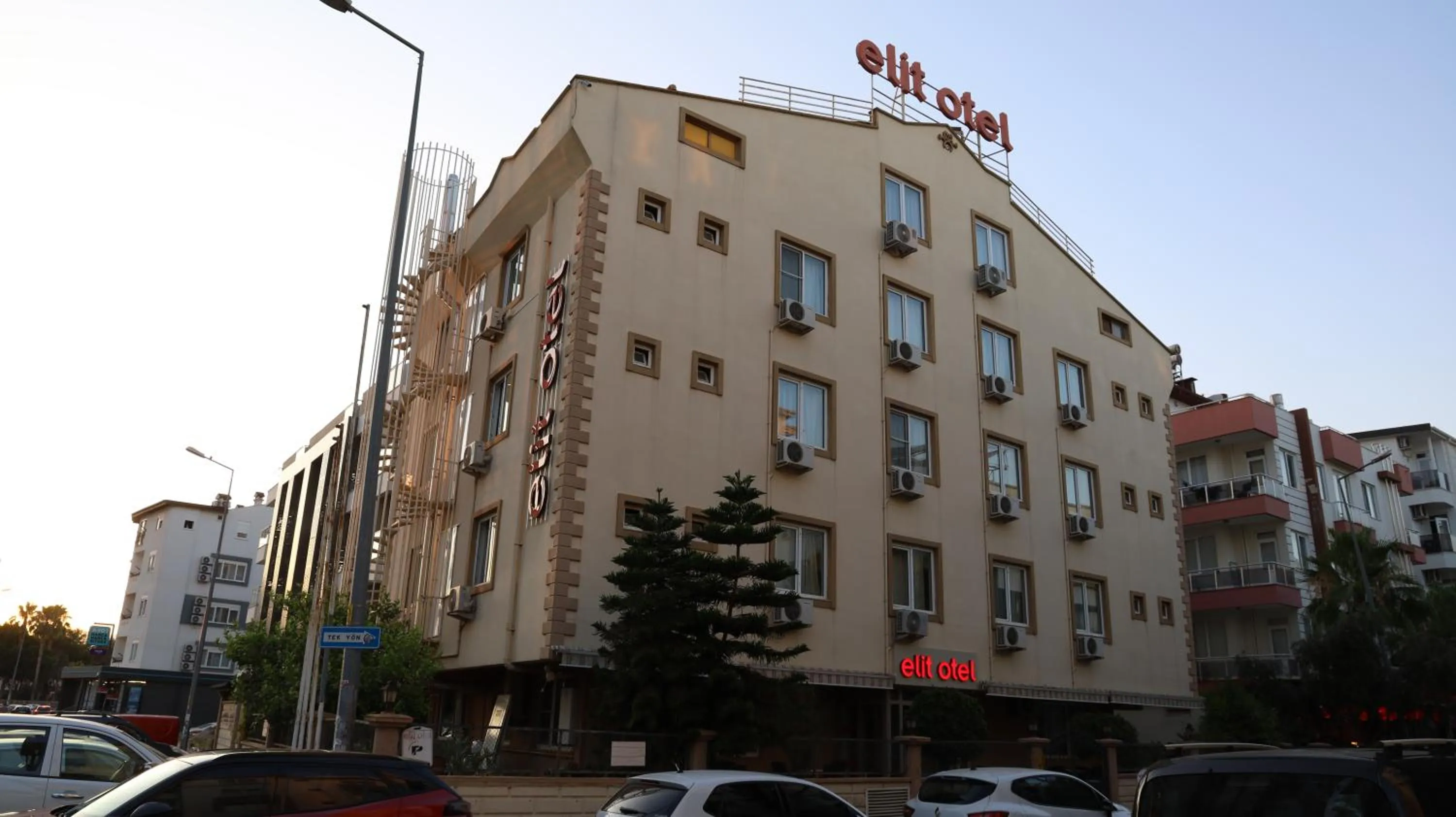 Property building in Elit Otel