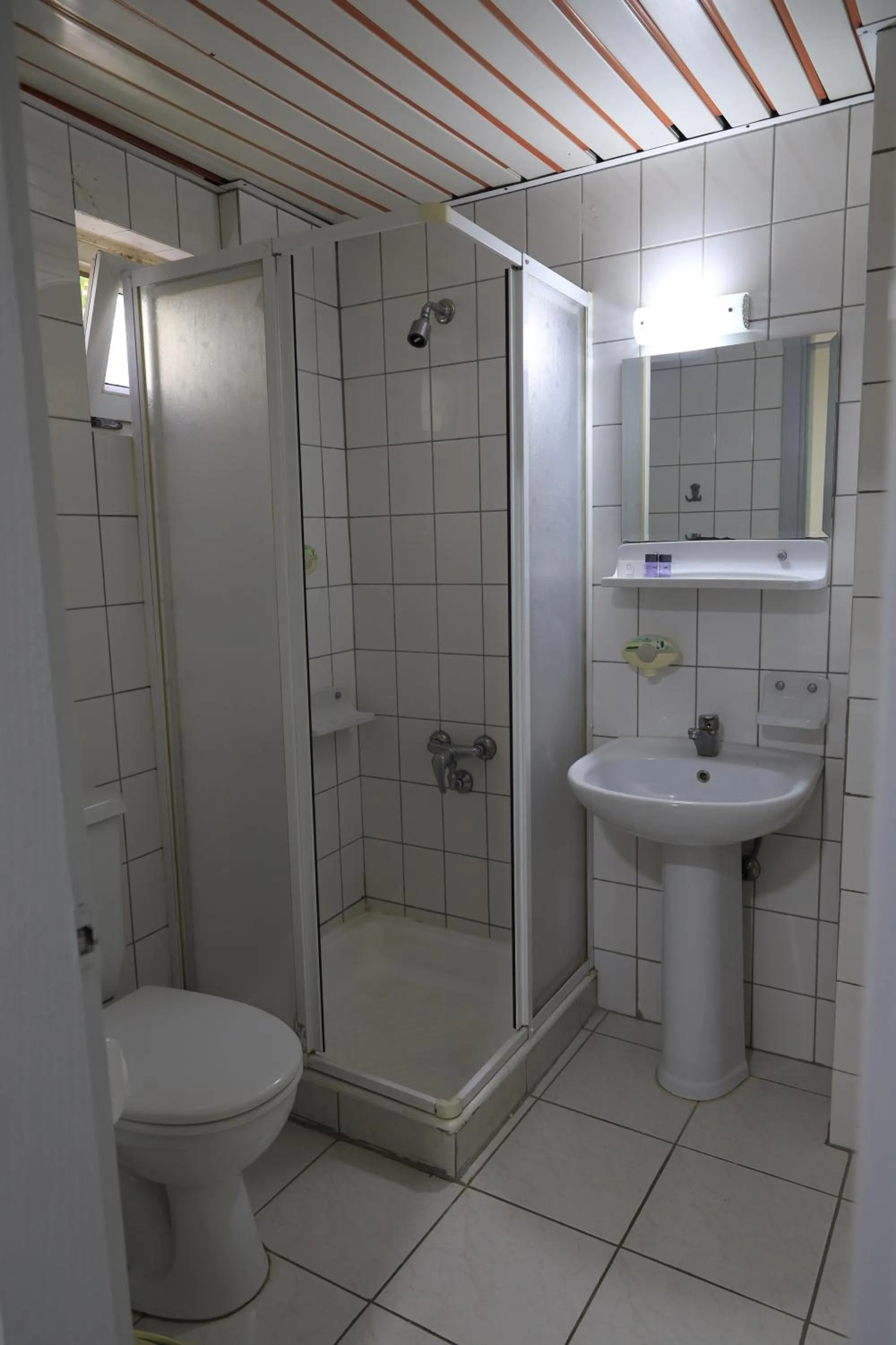 Bathroom in Elit Otel