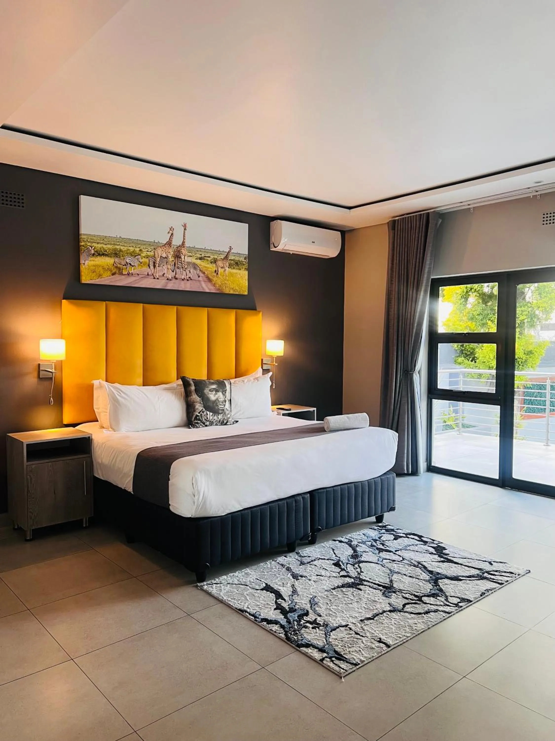 Bed in Khayalami Hotel - Mbombela