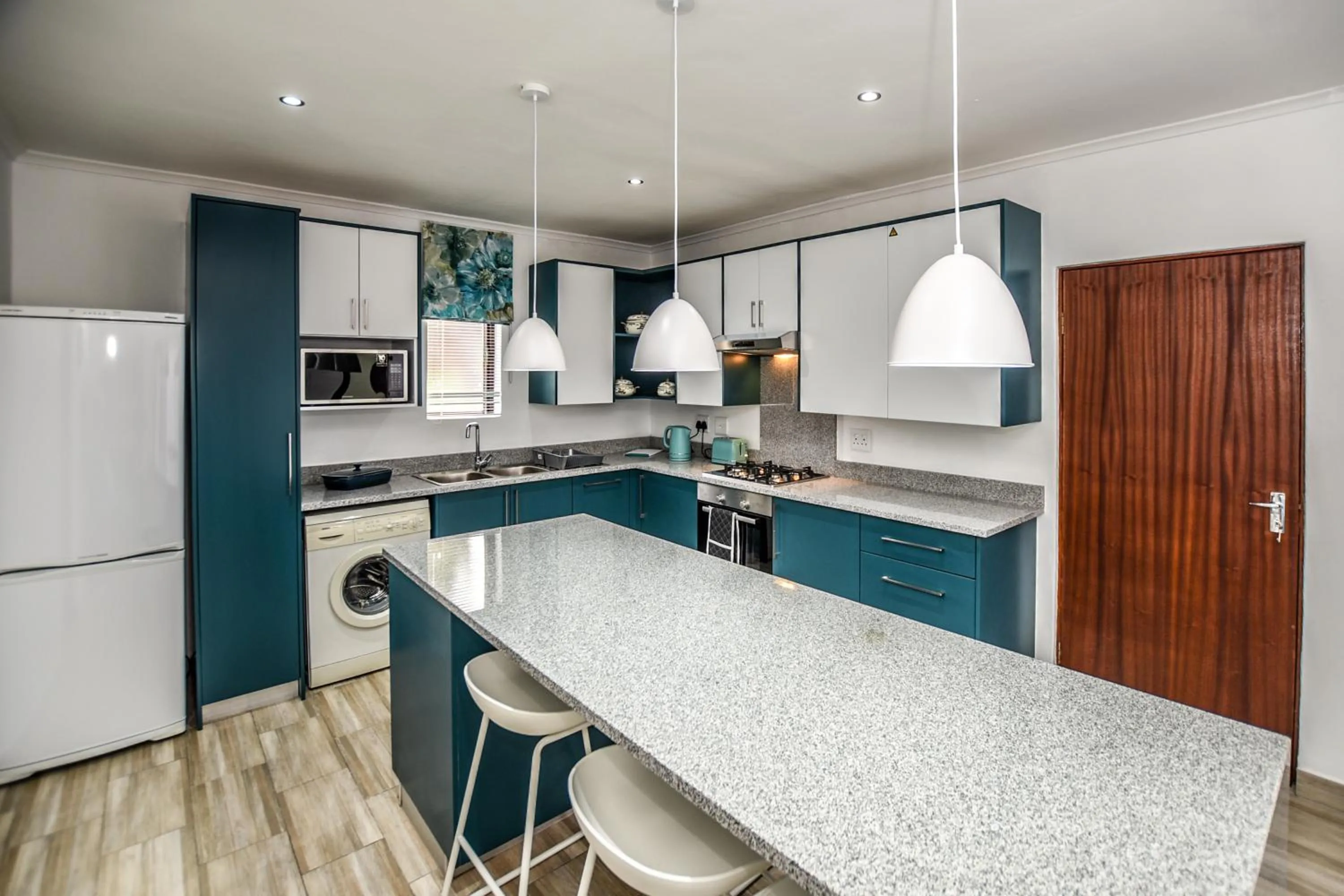 Dining area in Penny's Place on Greenway