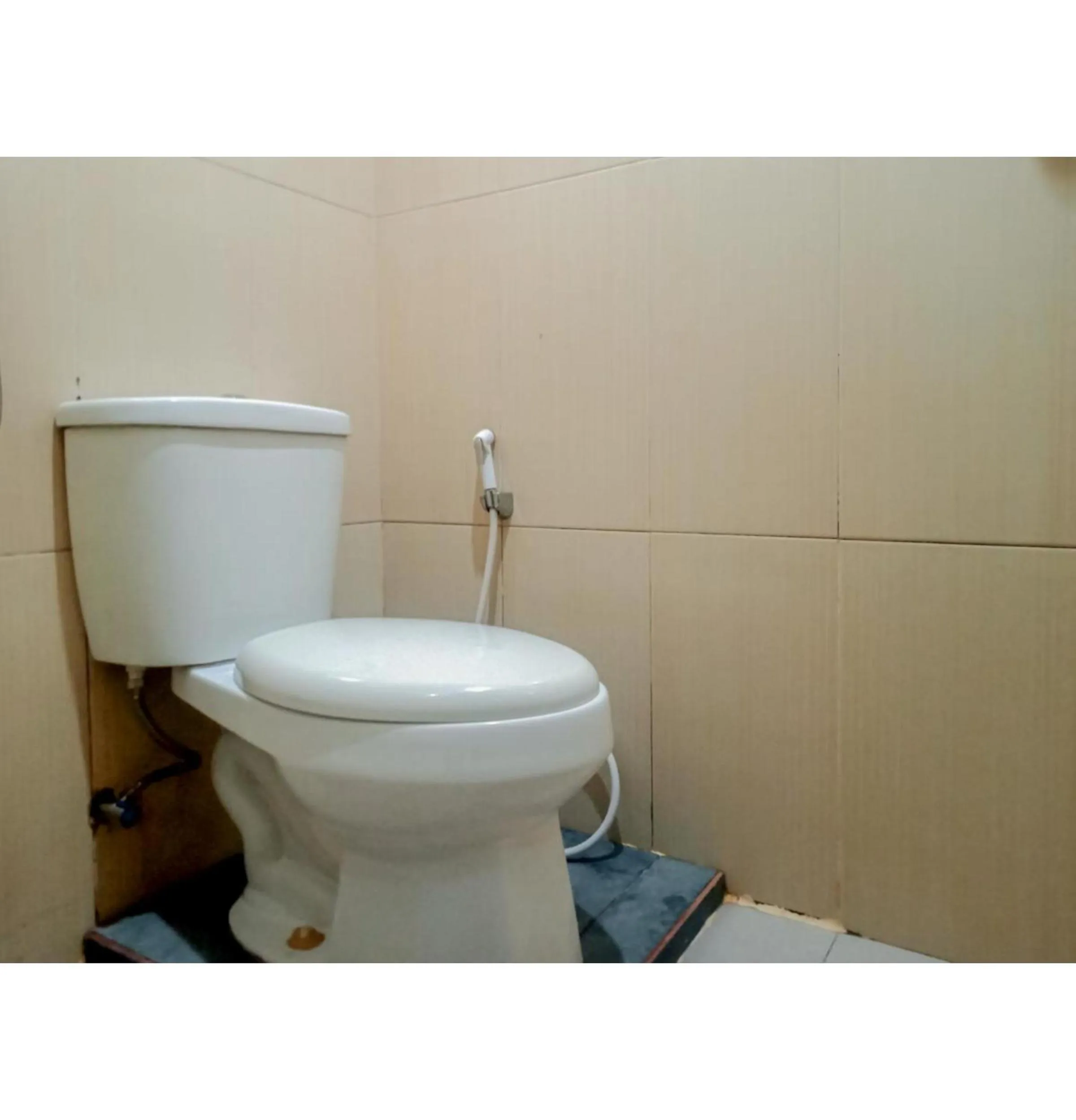 Bathroom in Homestay Akik Hijau Near Panakkukang