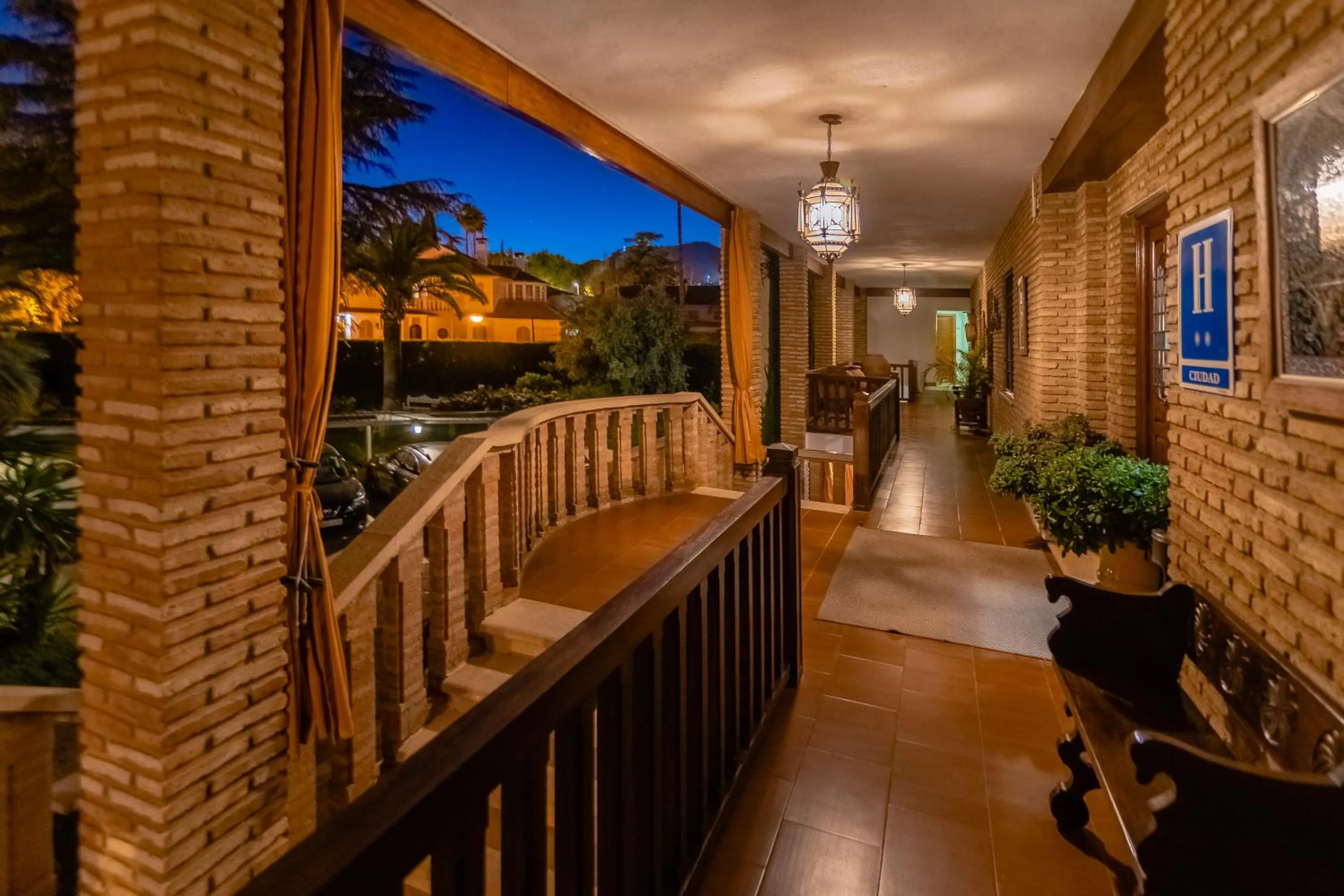 Night in Hotel Riad Arruzafa