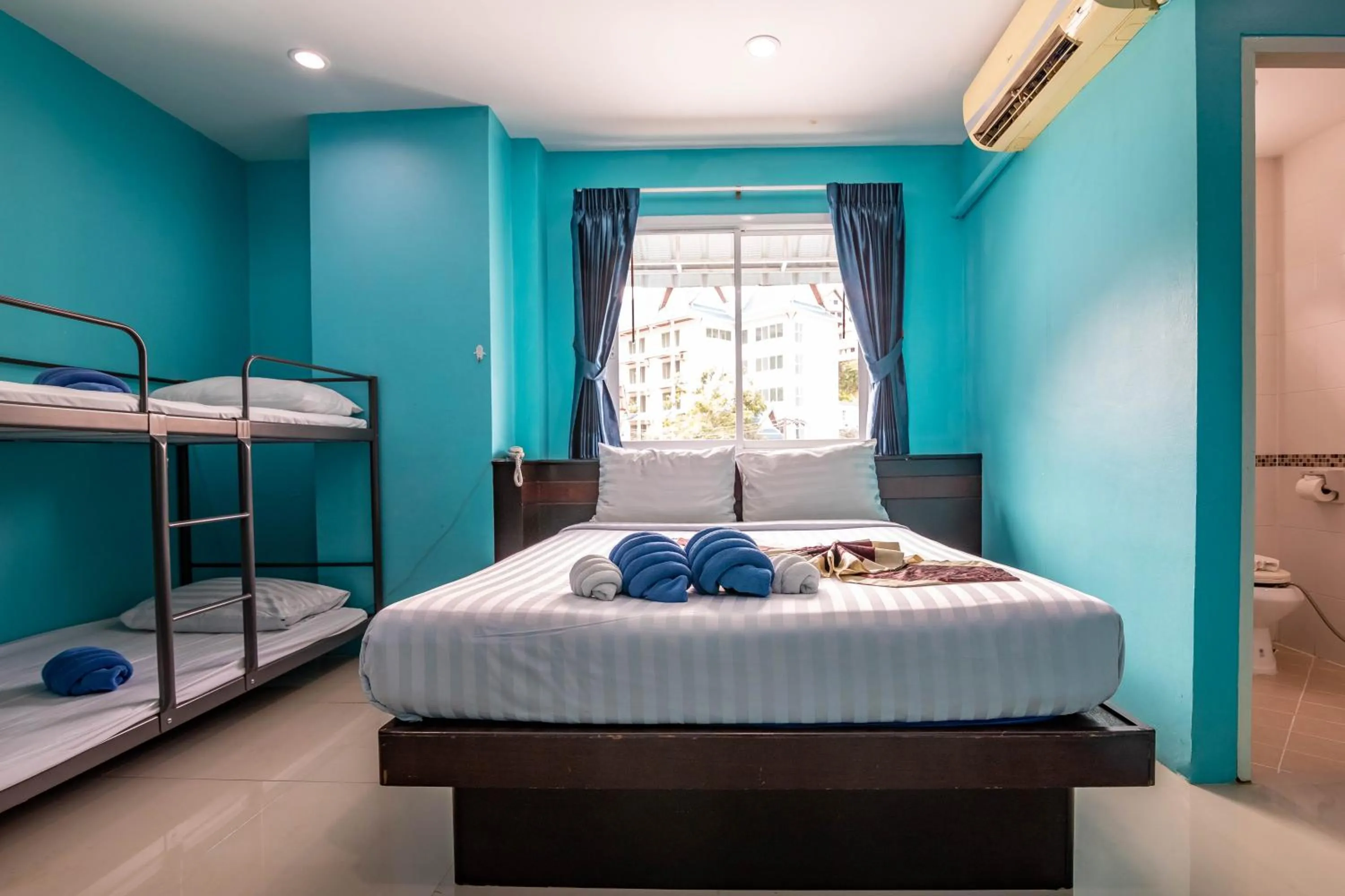 Shower, Bed in PATONG BLUE HOTEL
