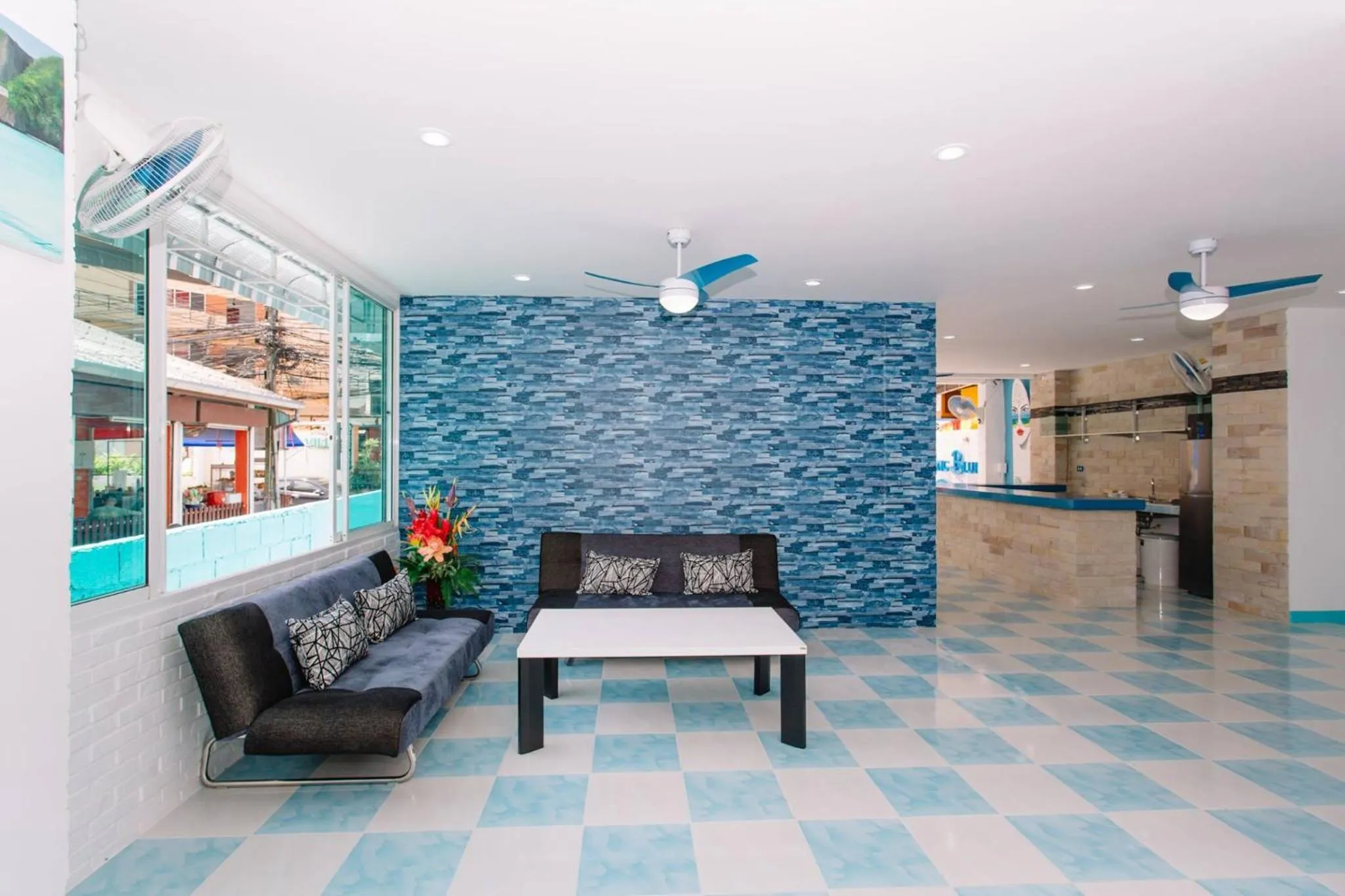 Living room in PATONG BLUE HOTEL