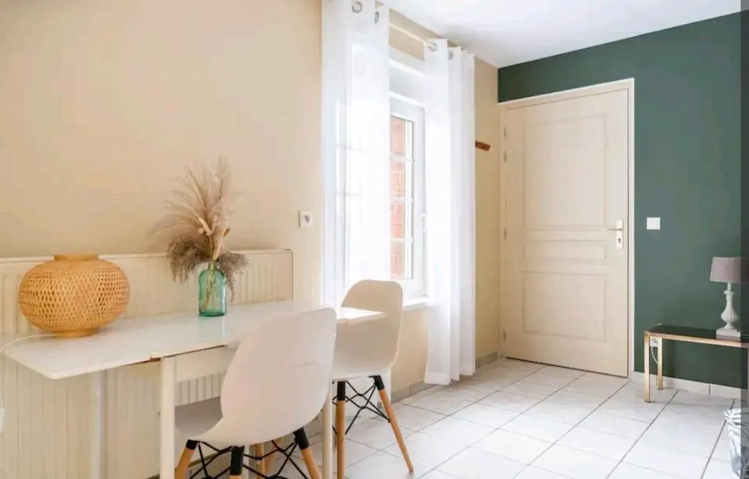 Dining area in Studio Ferme de Bonavis