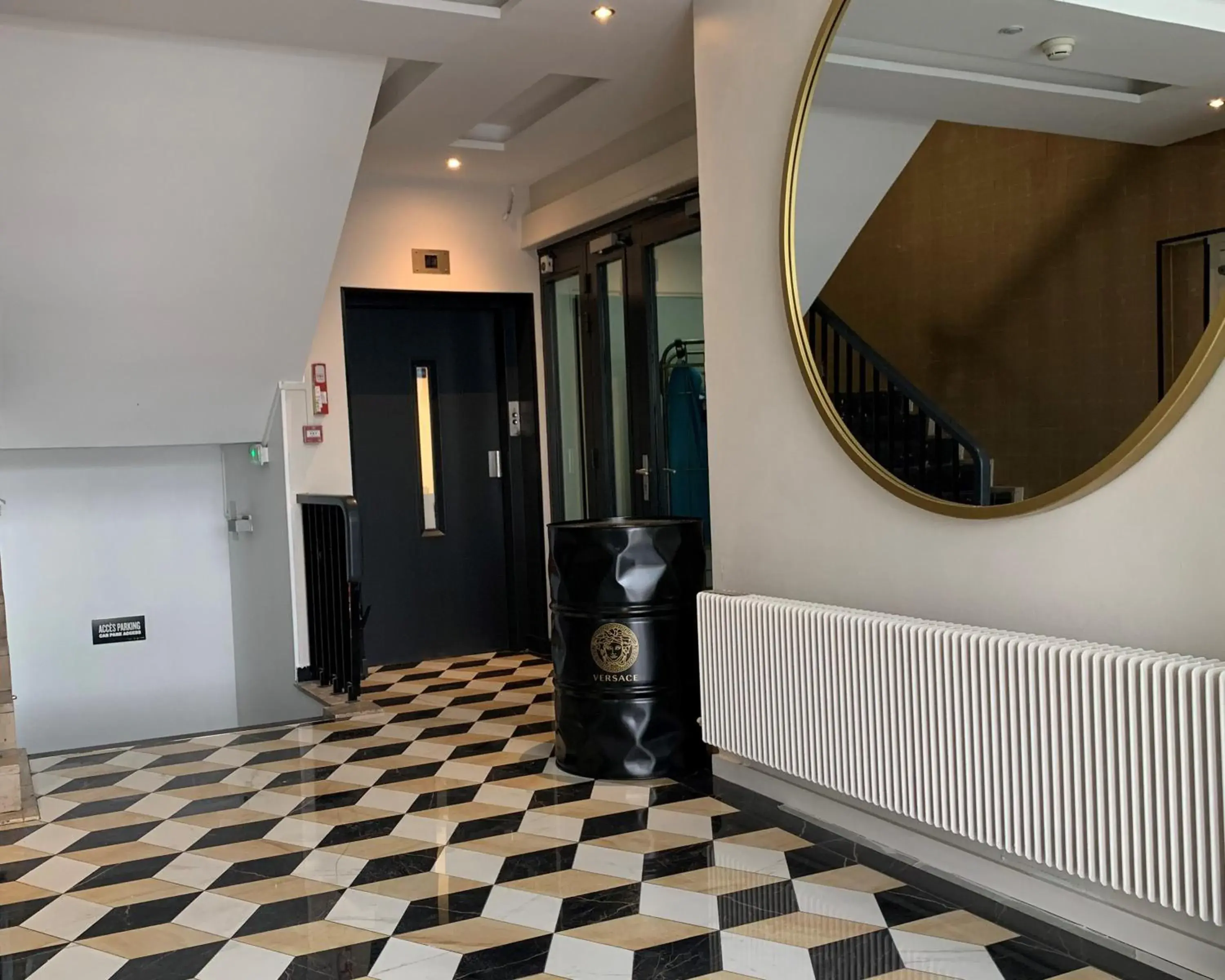 Lobby or reception in Hôtel d'Angleterre Rouen Centre Gare Lobby or reception in Hôtel d'Angleterre Rouen Centre Gare