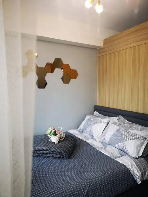 Bed in Serenity Cove MOA