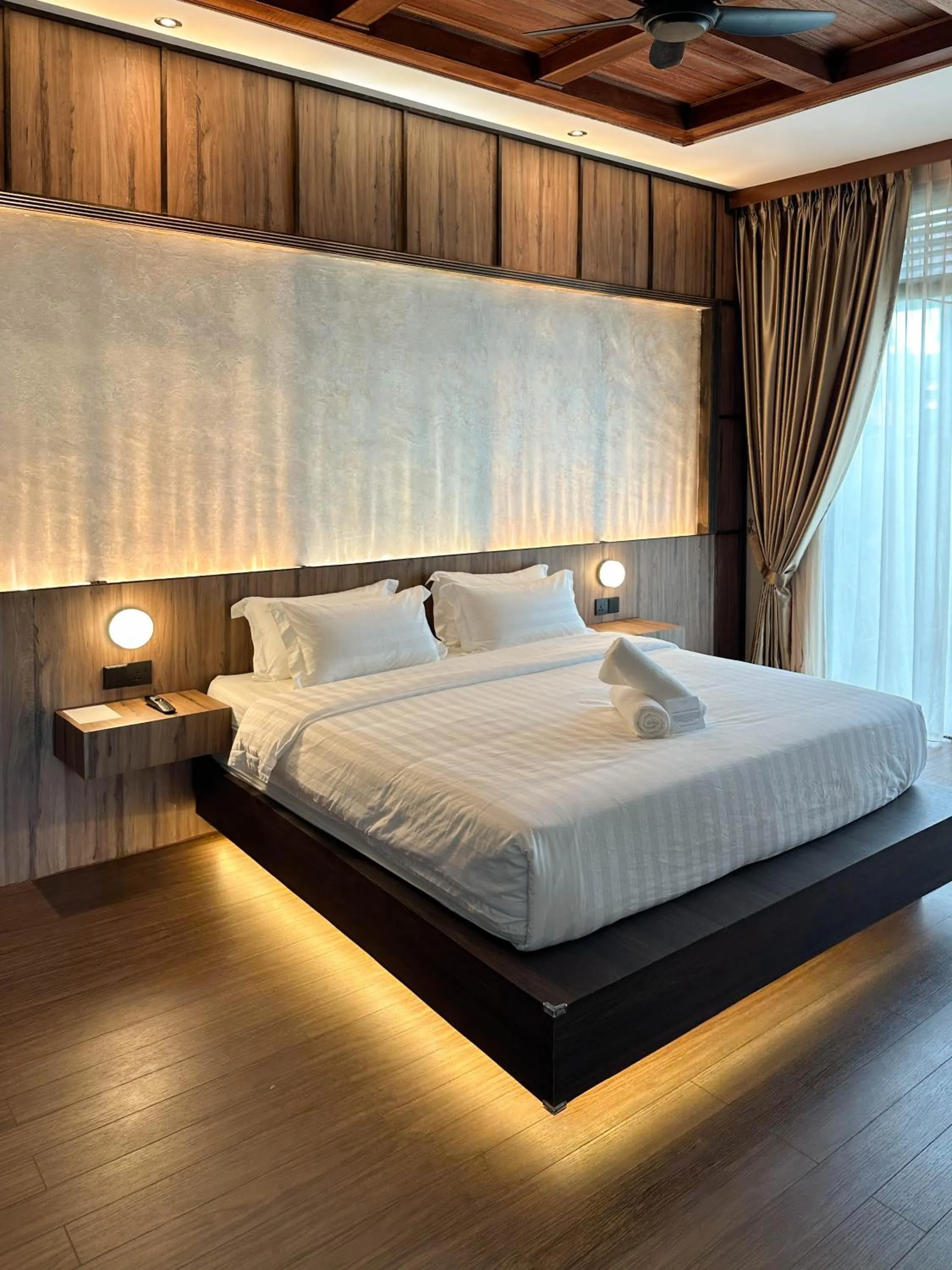 Bed in Bonheur at Karambunai