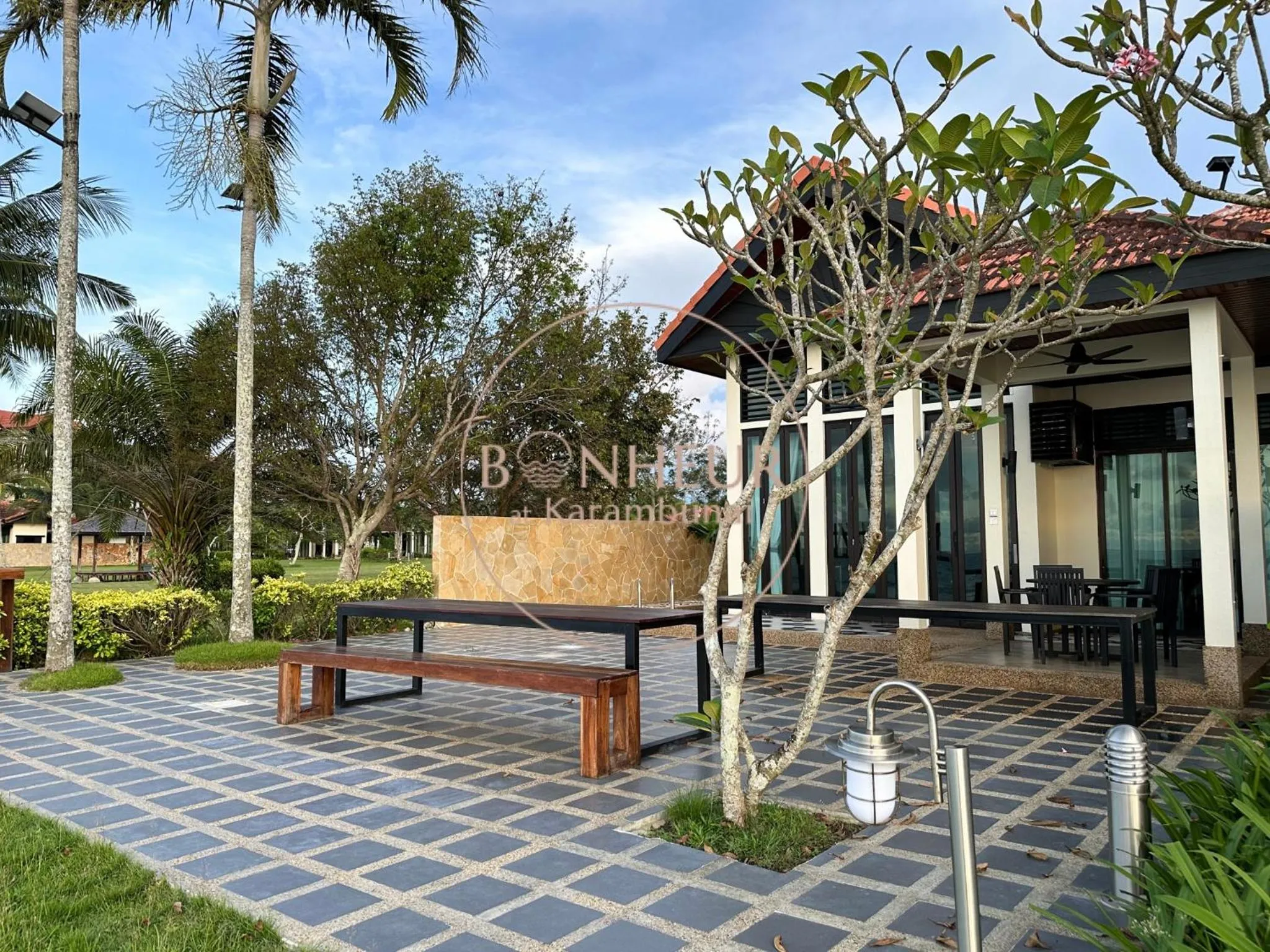 Property building in Bonheur at Karambunai