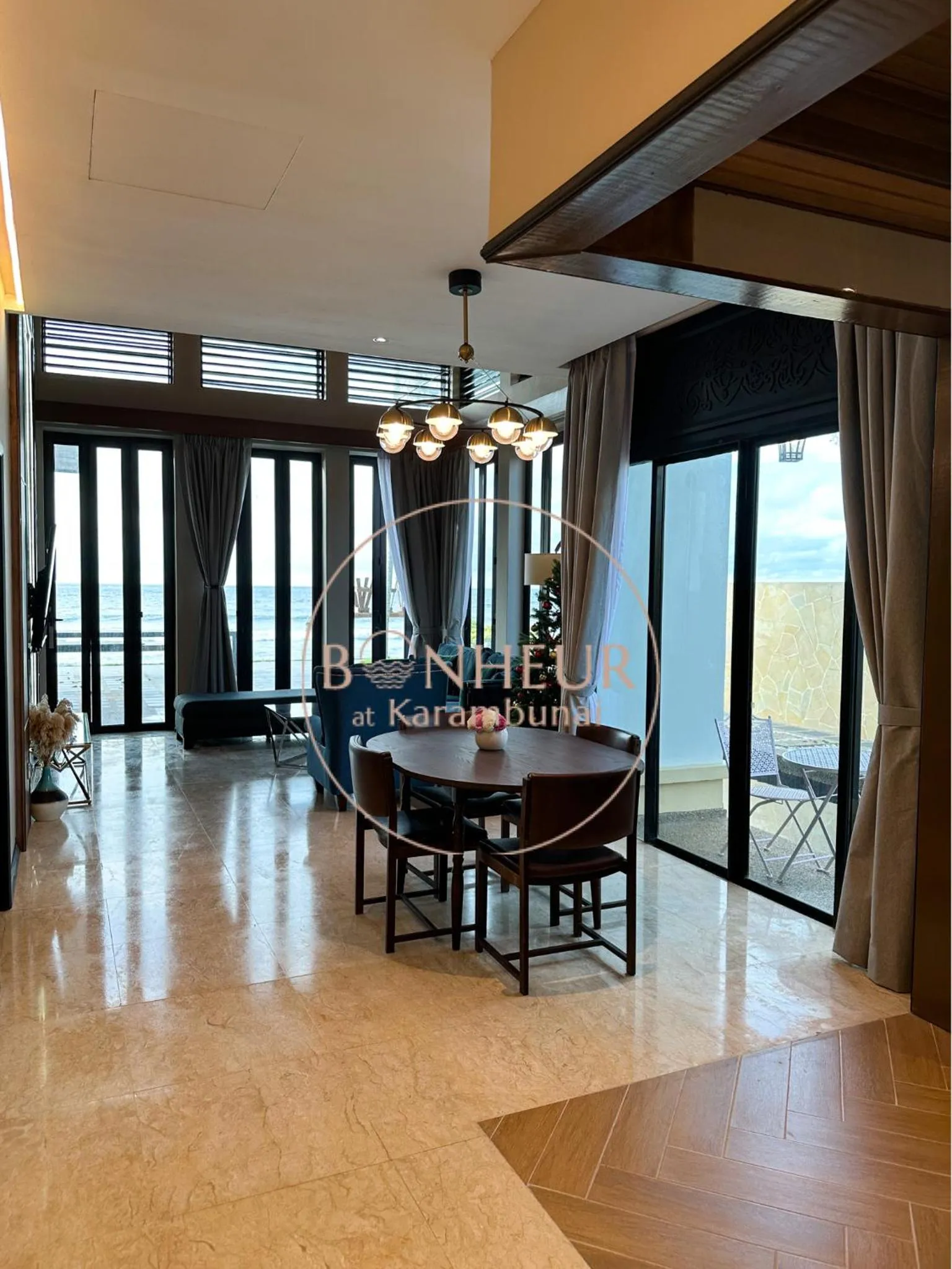 Seating area in Bonheur at Karambunai