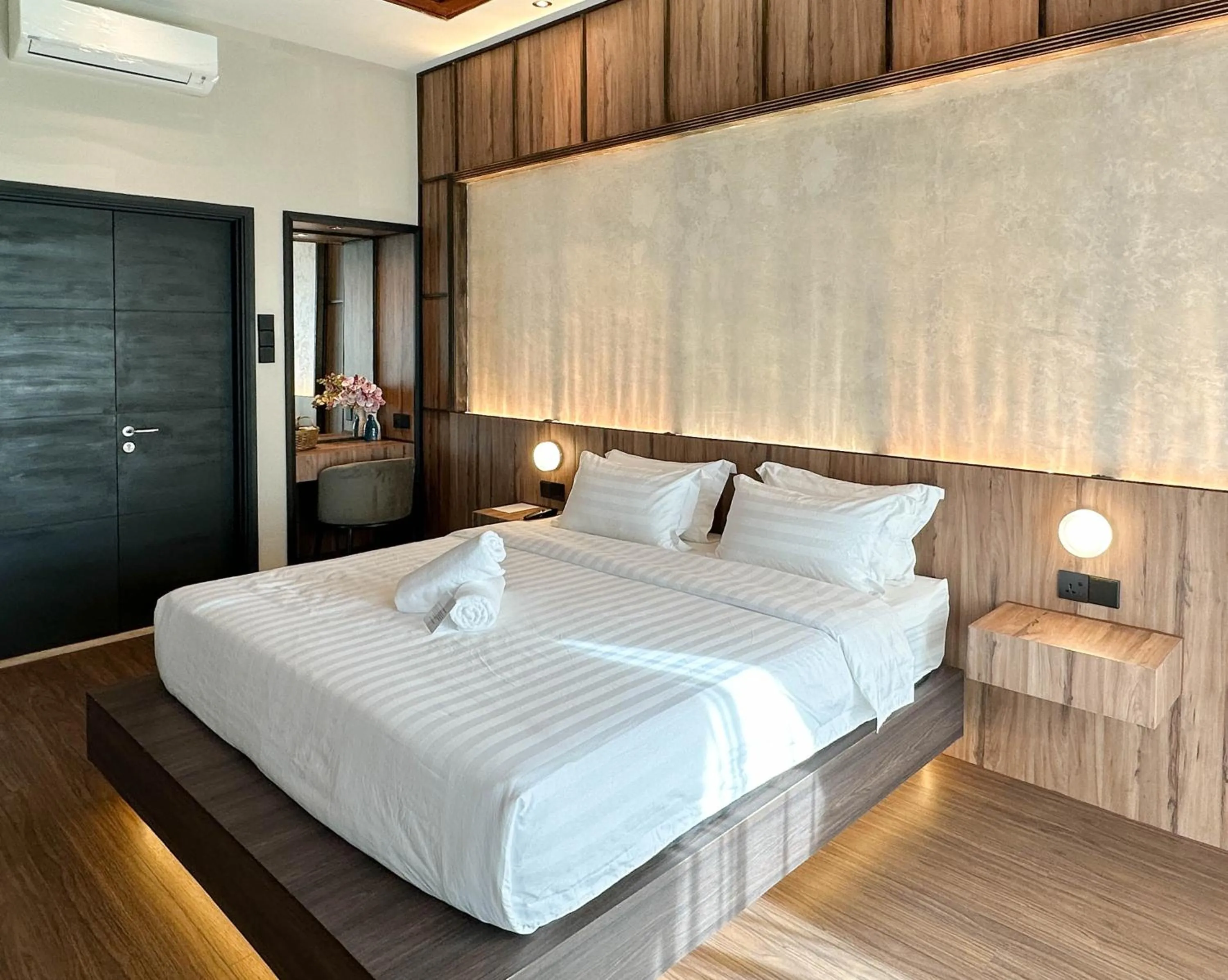 Bed in Bonheur at Karambunai