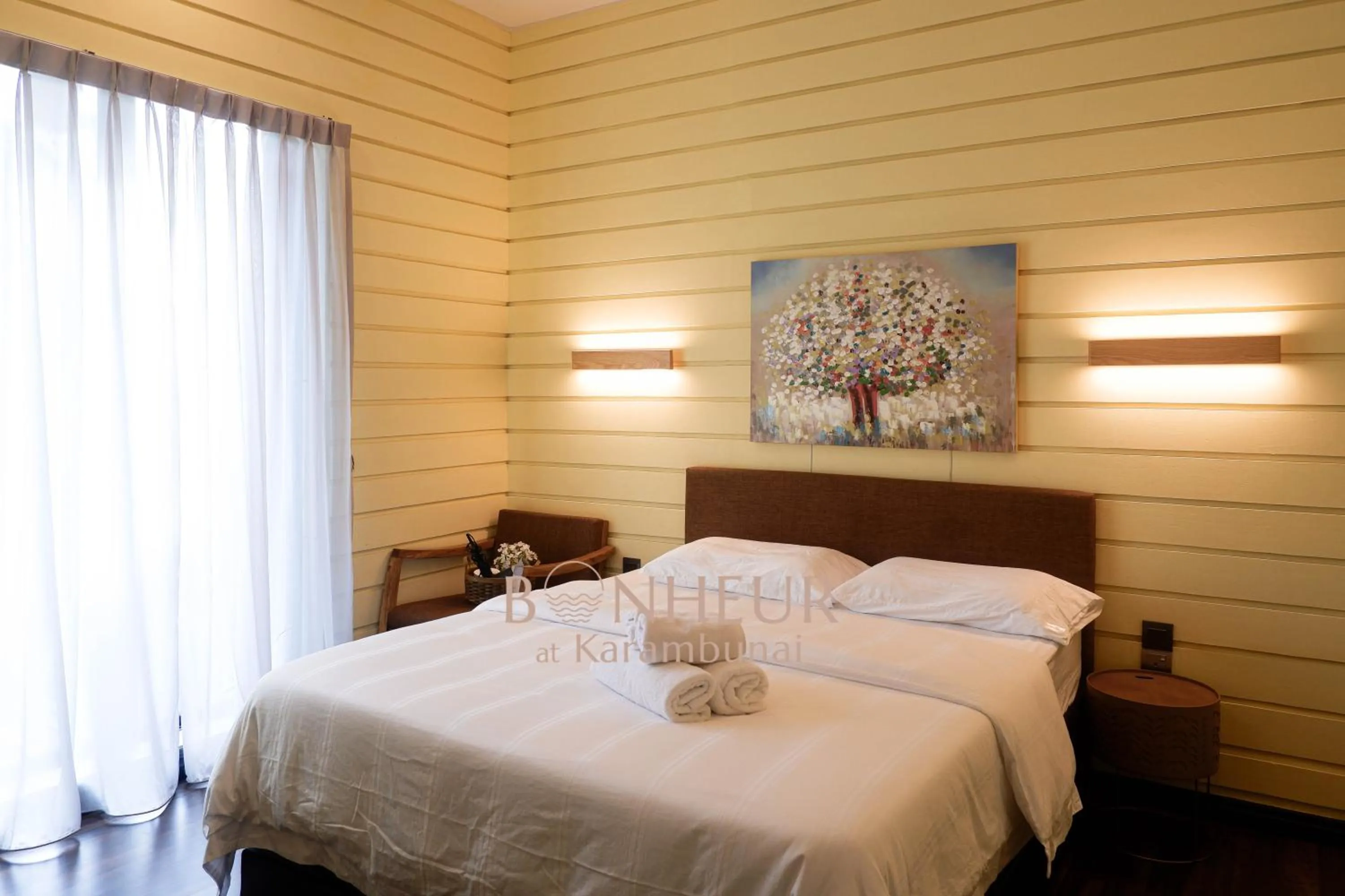 Bed in Bonheur at Karambunai