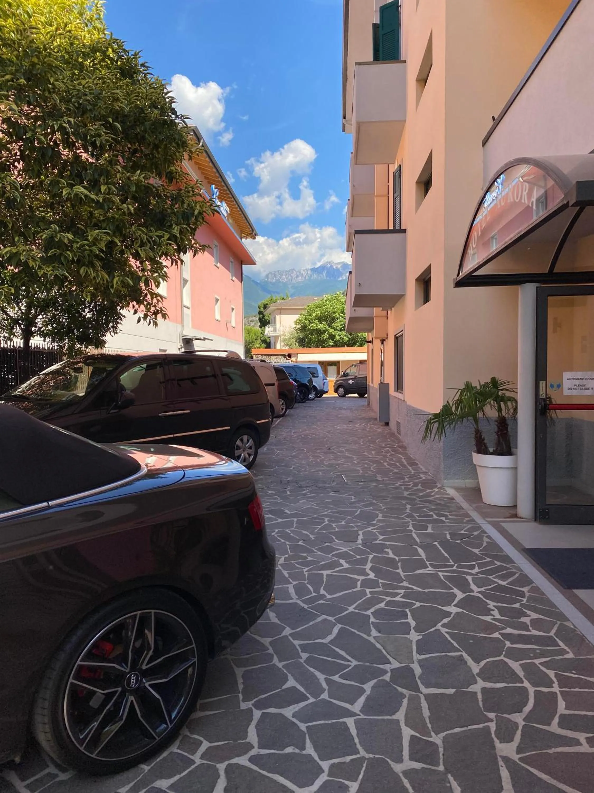 Parking in Hotel Aurora & Appartamenti