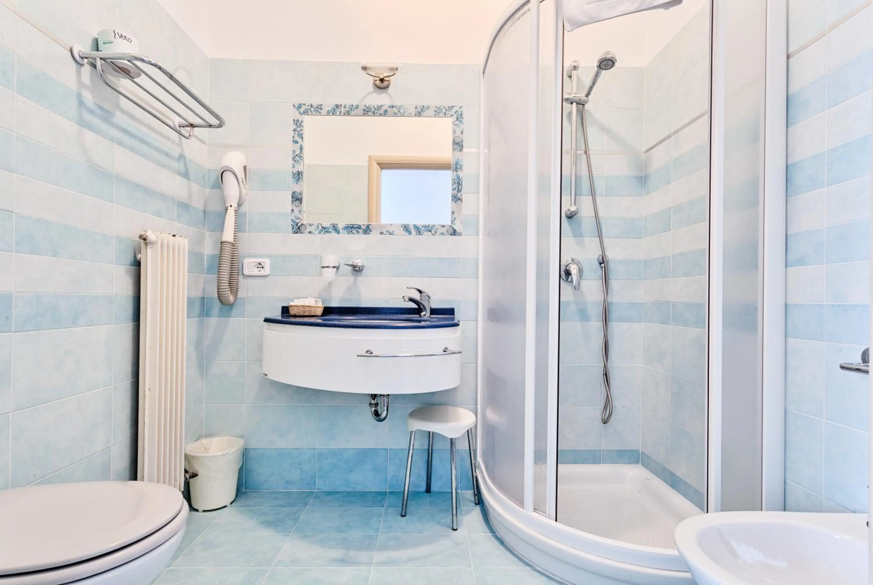 Bathroom in Hotel Aurora & Appartamenti