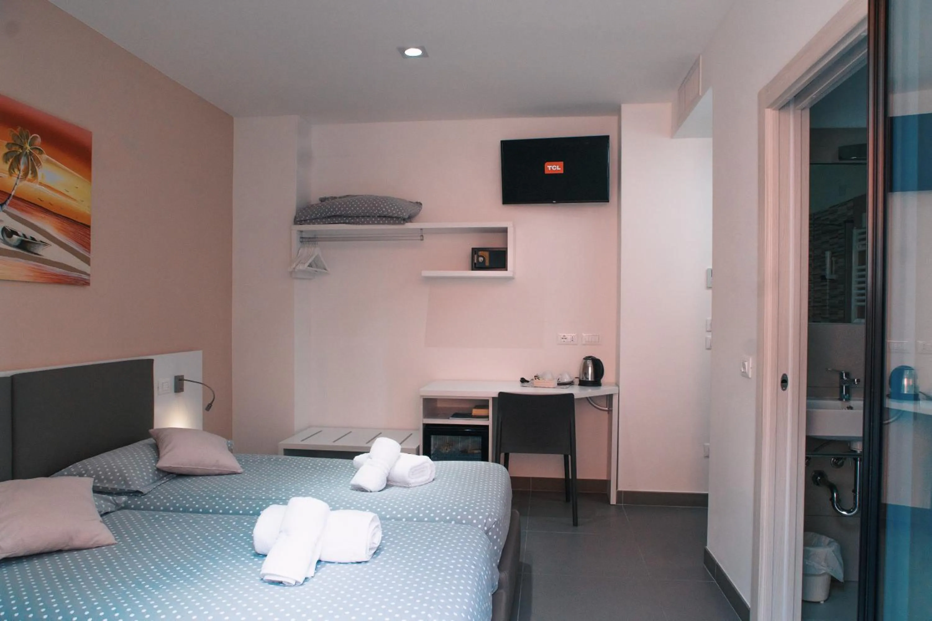 TV and multimedia, Bed in Hotel Aurora & Appartamenti