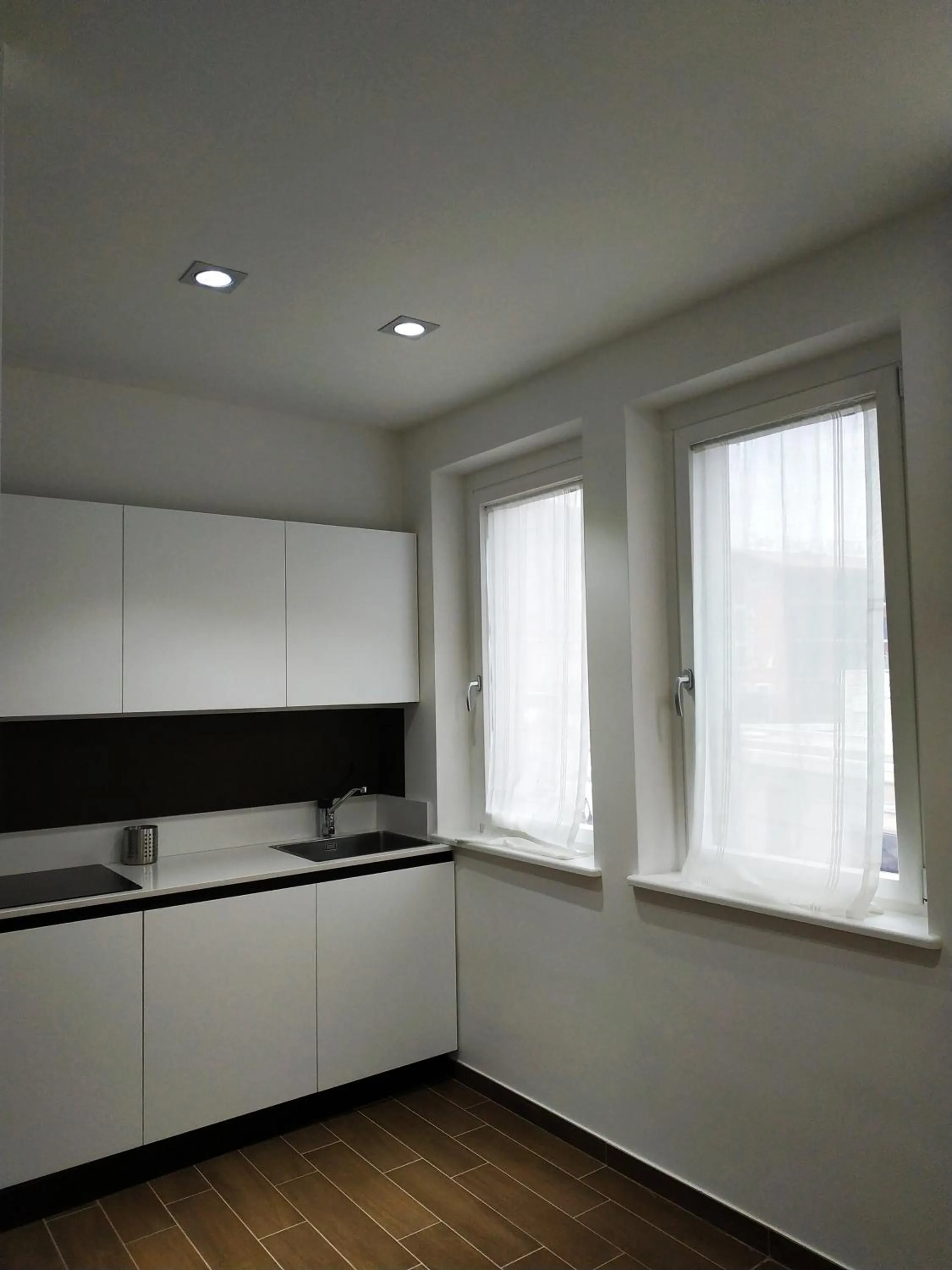 Kitchen or kitchenette in Hotel Aurora & Appartamenti